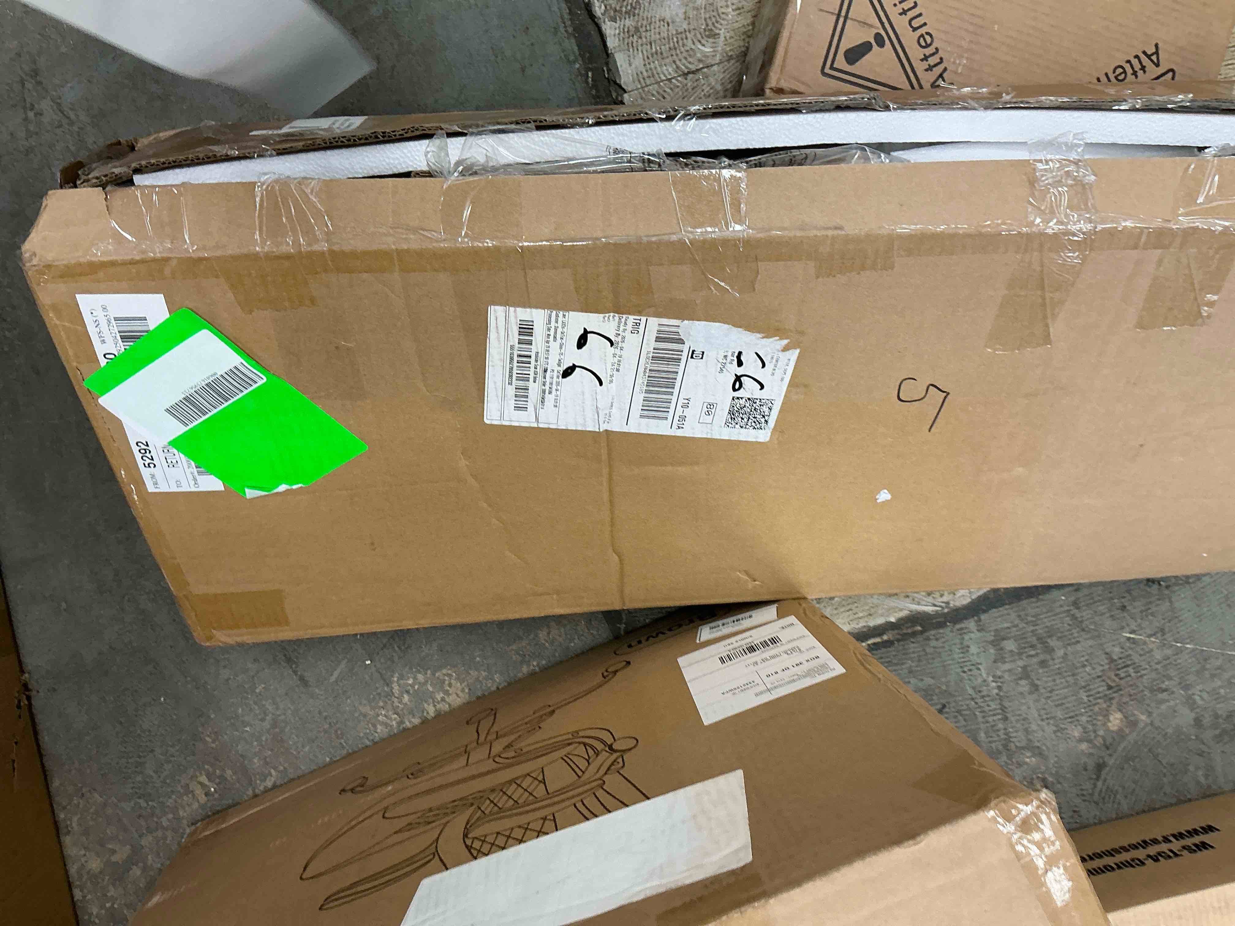https://s3.amazonaws.com/lotting-images-prod/EmanualPiazza/PNK4211609_1778857036635.jpeg