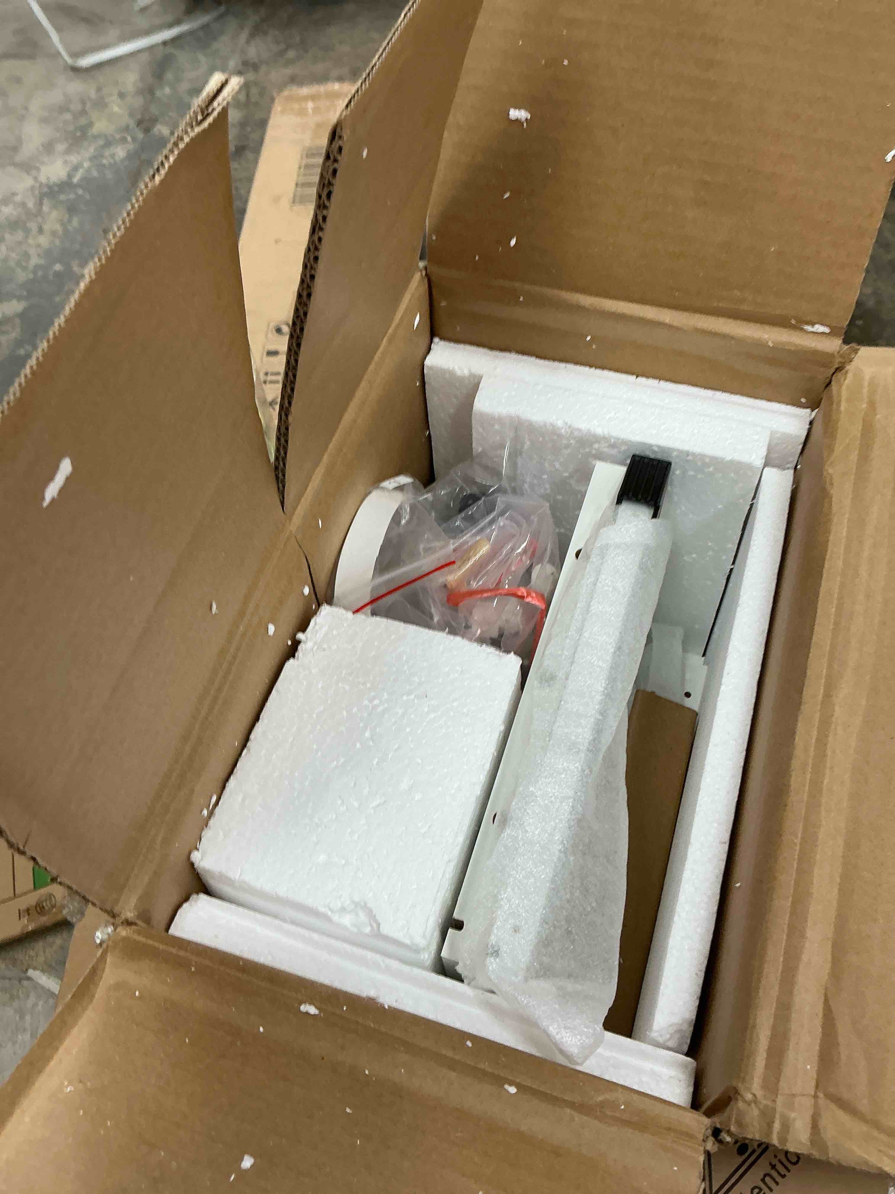 https://s3.amazonaws.com/lotting-images-prod/EmanualPiazza/PNK4211616_1778856215425.jpeg