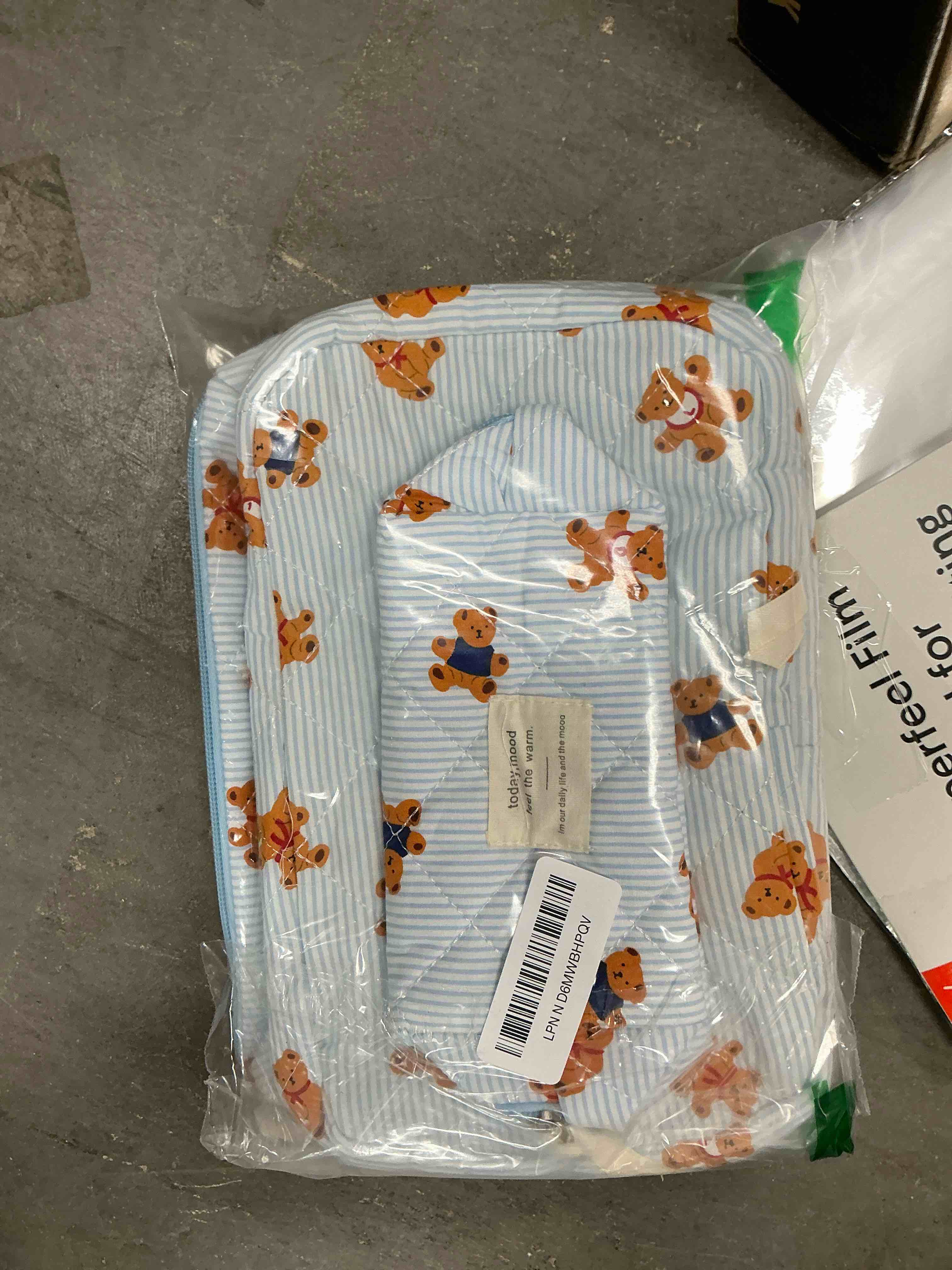 Condition photo showing Good Condition for 3pcs quilted make up bag set cute cotton make up pouch blue striped bear cosmetic bag set large travel toiletry bag for women(b)