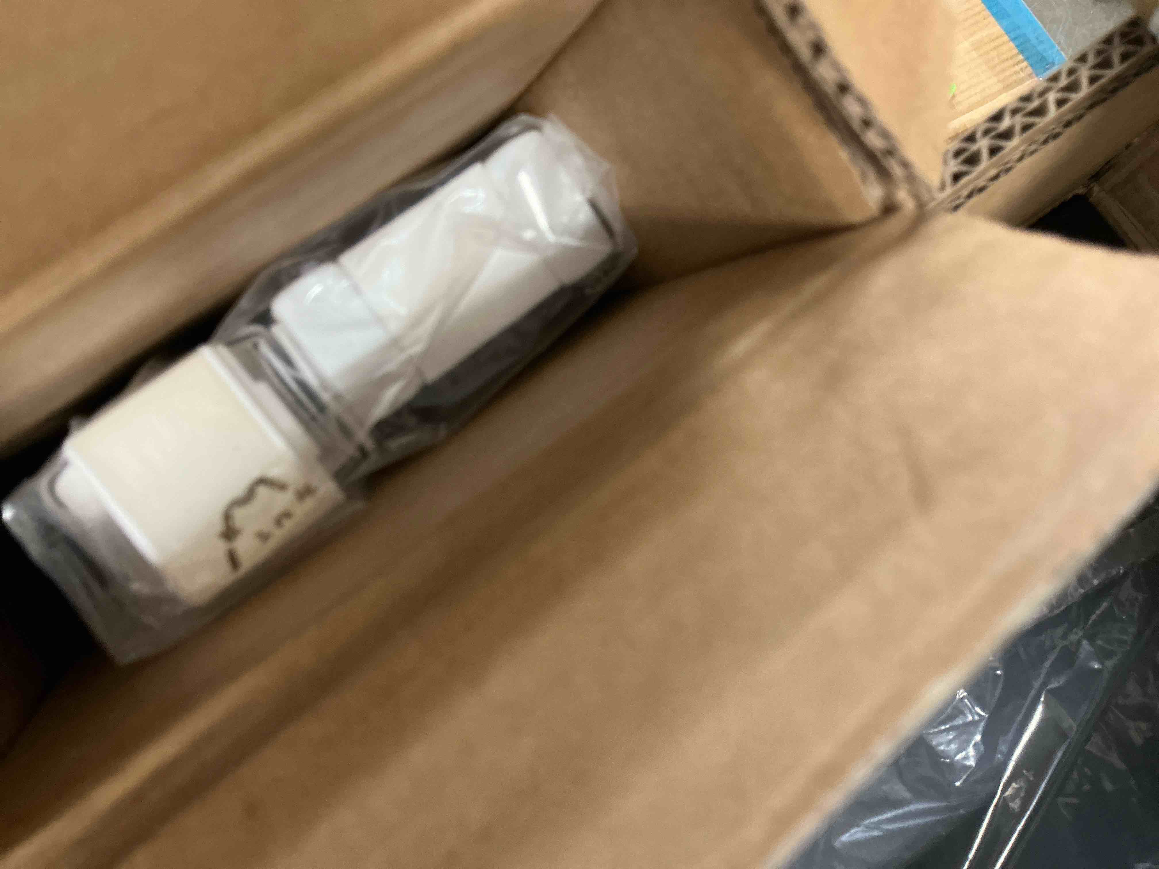 https://s3.amazonaws.com/lotting-images-prod/EmanualPiazza/PNK4212547_1779900645445.jpeg