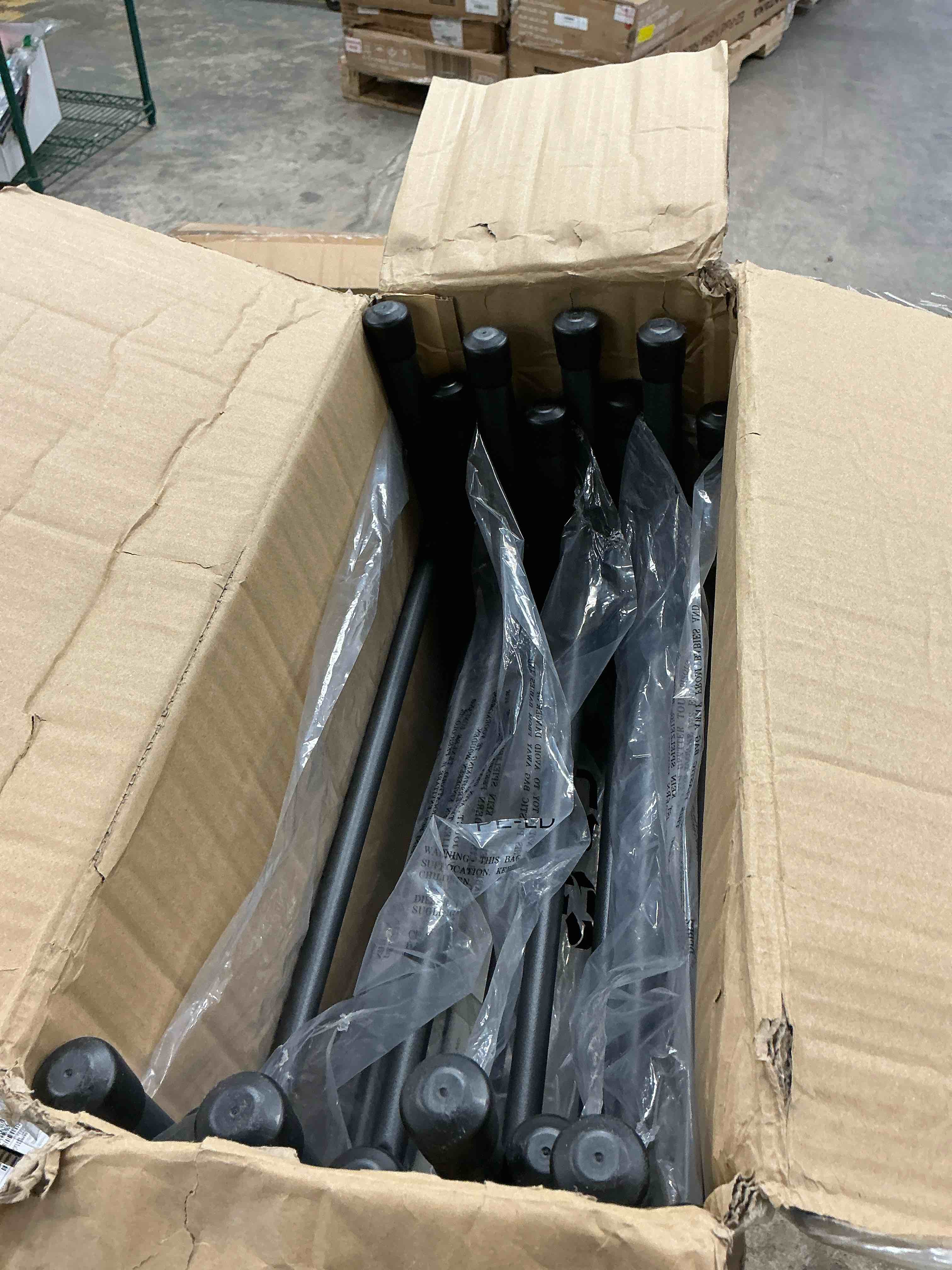 Condition photo showing New/Like New for wasuhe 4pcs folding chairs with enhanced iron frame, outdoor plastic stackable foldable chairs for outside, indoor, party, wedding, meeting room, patio, garden, weight capacity 350 lbs, black