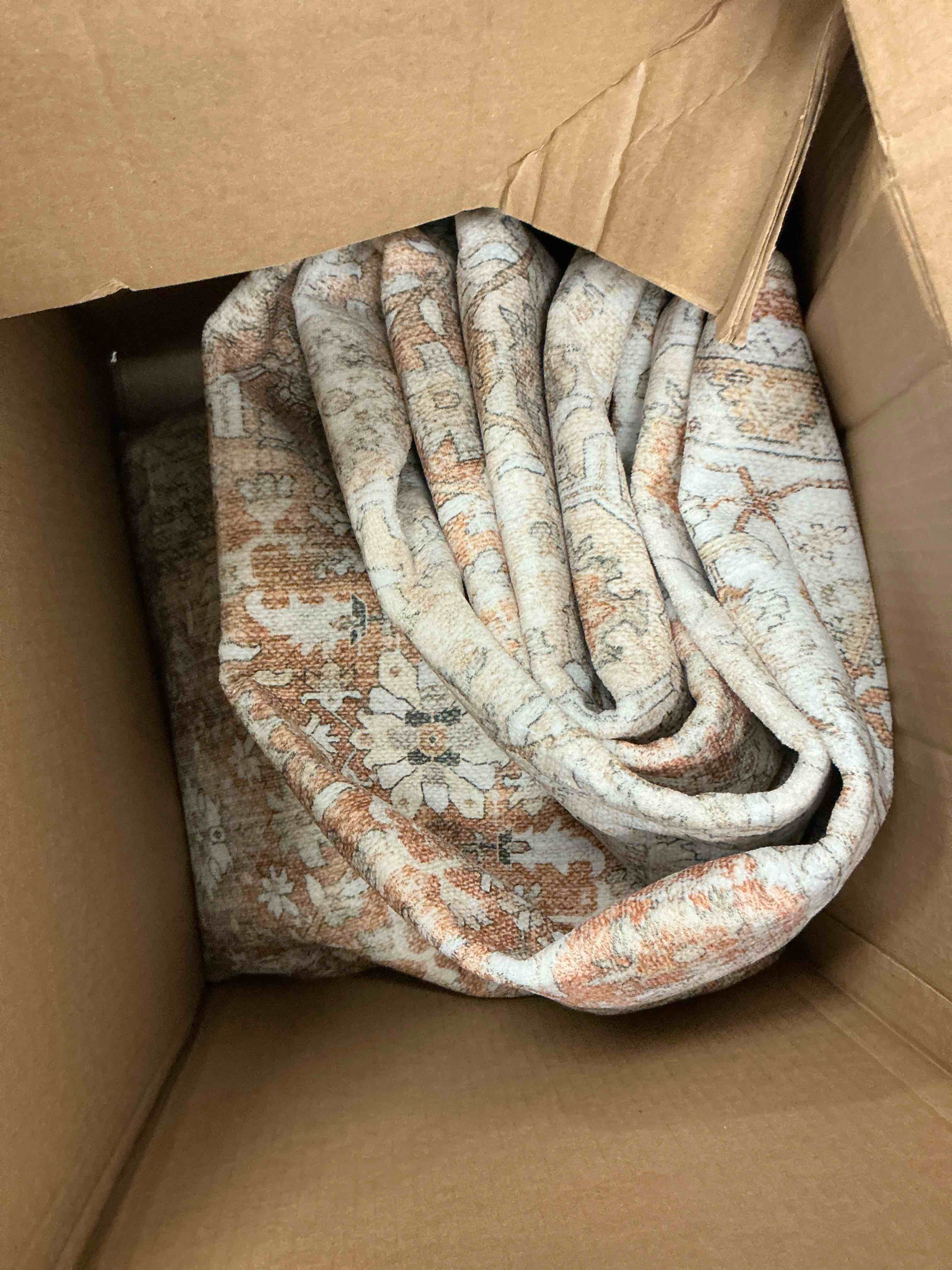 Condition photo showing Good Condition for SIXHOME 8 x10 Area Rugs for Living Room Washable Rugs Ombre Vintage Floral Living Room Rug Aesthetic Carpet Soft Large Rugs for Bedroom Dining Room Office Retro Home Decor Tan and Orange