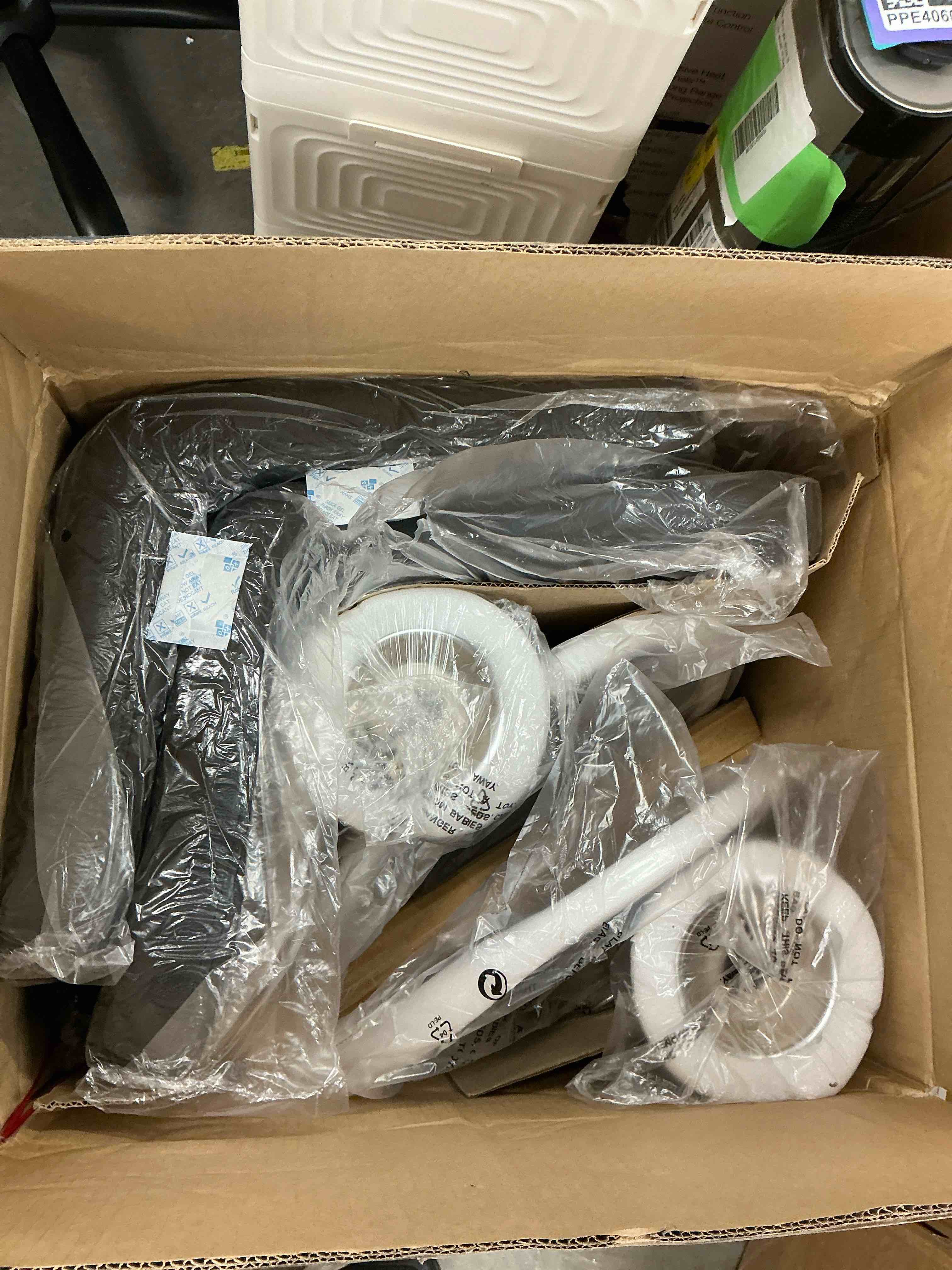 Condition photo showing New/Like New for edx Bar Stools Set of 2 with PU Leather, Swivel High Back Bar Stools for Kitchen Island, Bar Stools, Black