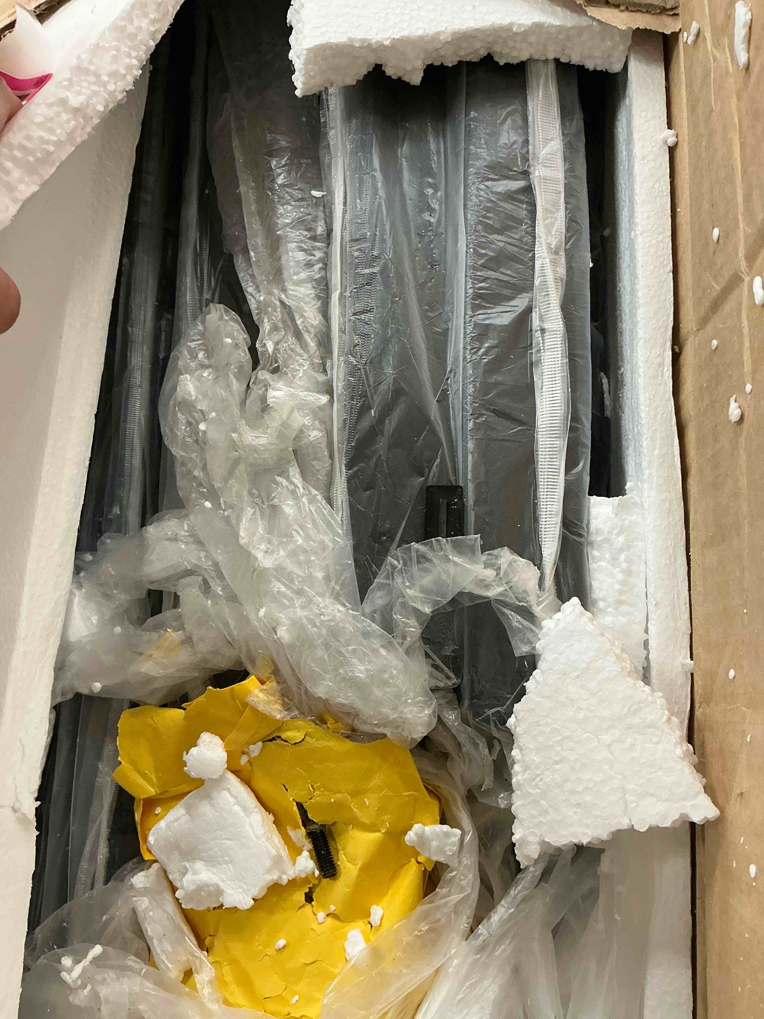 Condition photo showing New/Like New for Zimtown Twin over Twin Steel Bunk Beds Frame,14.8" Height Guardrail, Bedroom Dorm Room for Kids Adult Children, Black