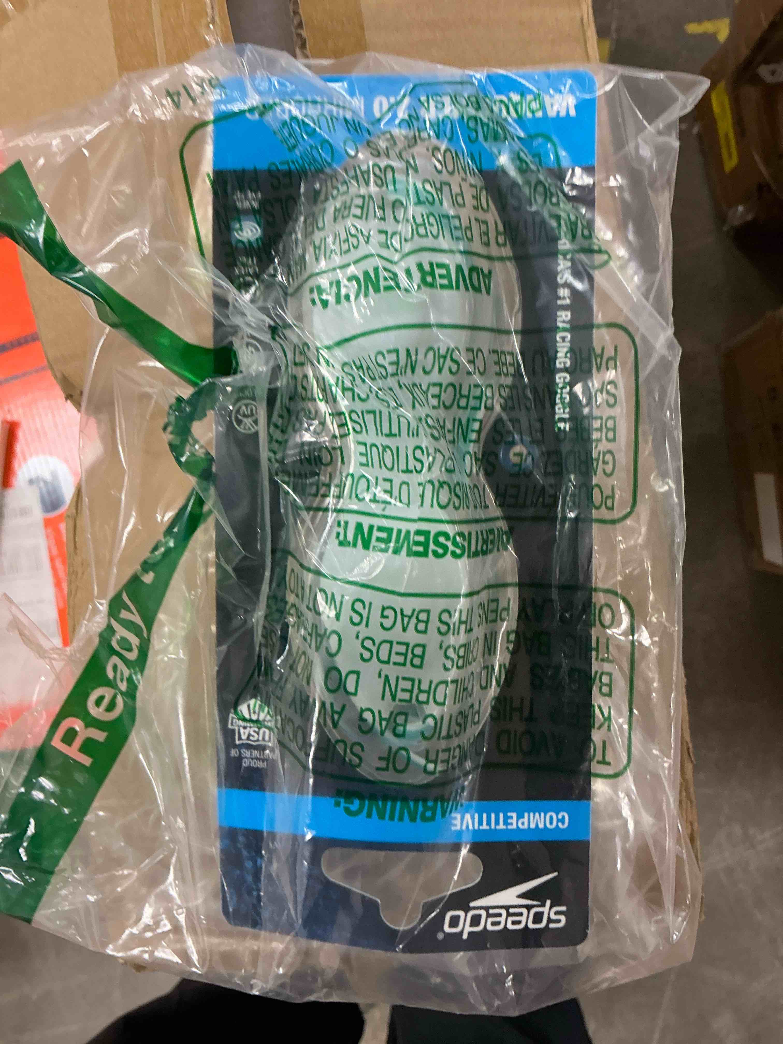 Condition photo showing Good Condition for Speedo Swim Goggles Mirrored Vanquisher 2.0 Black/Jade/Emerald Diamond