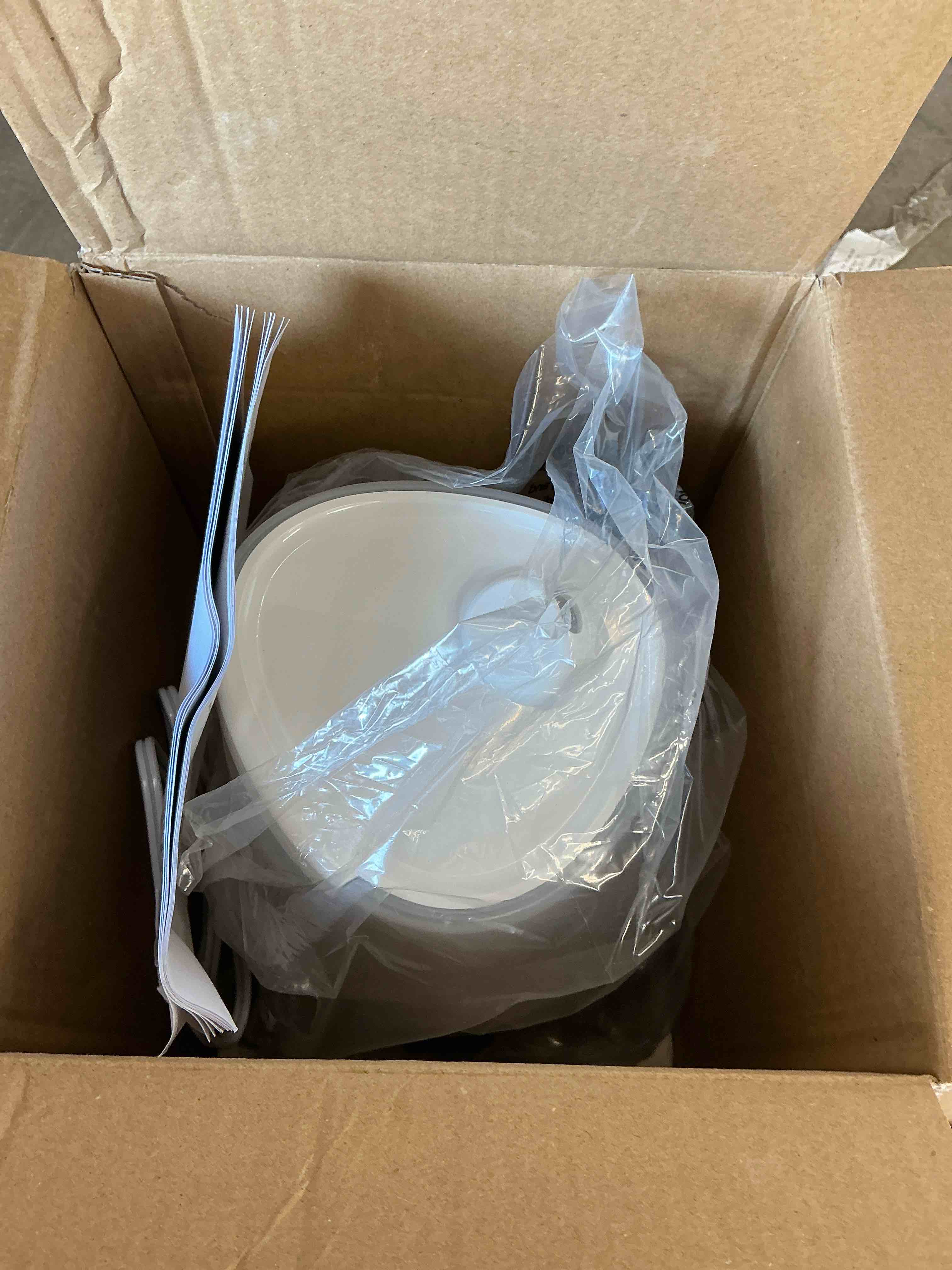 Condition photo showing Good Condition for Vicks Filter Free Plus Cool Mist Ultrasonic Humidifier - 1.2gal