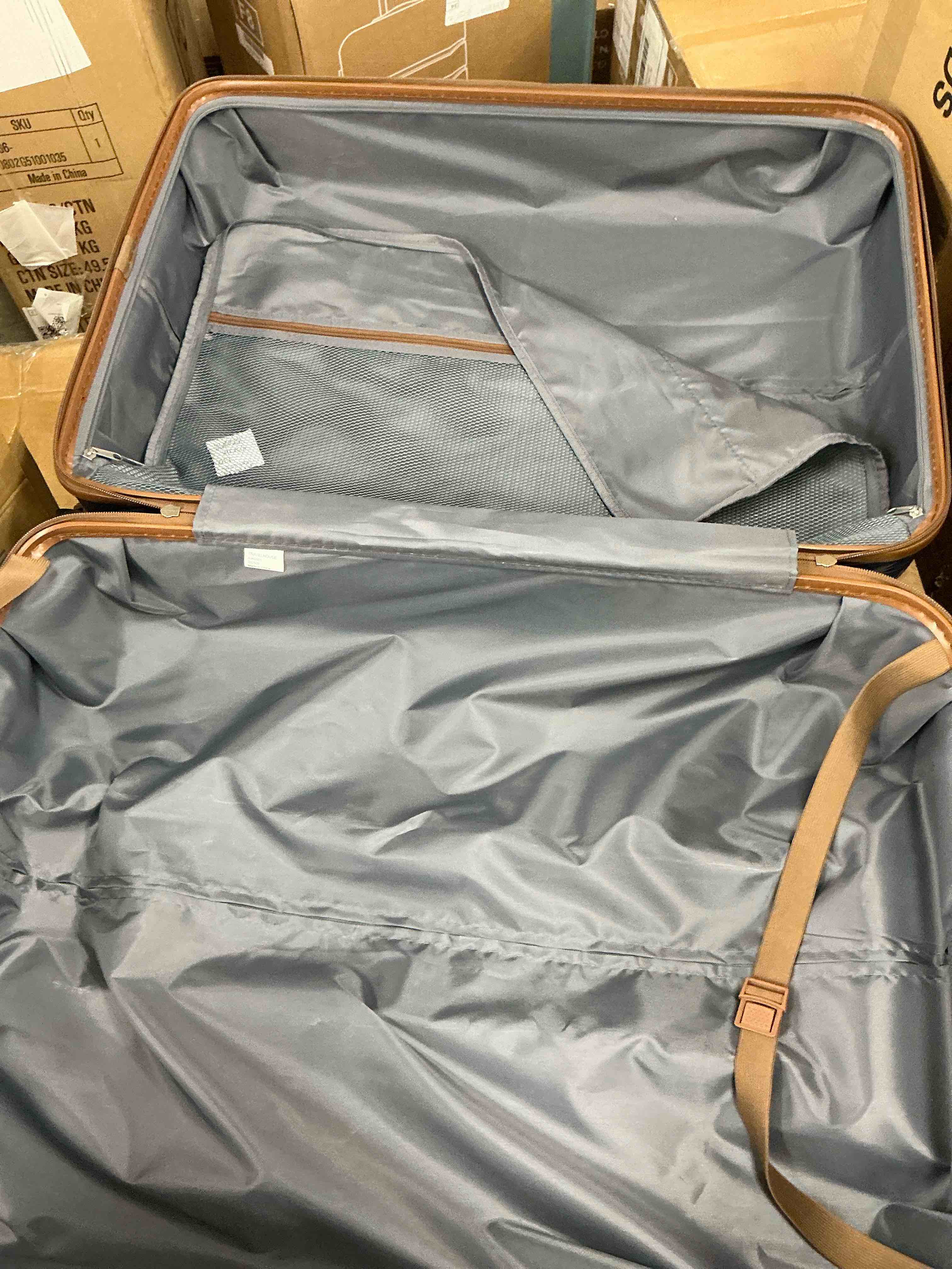 Condition photo showing Good Condition for travelhouse luggage 1 piece hardside suitcase tsa lock spinner wheels 1pcs hardshell .(blue) 28” only