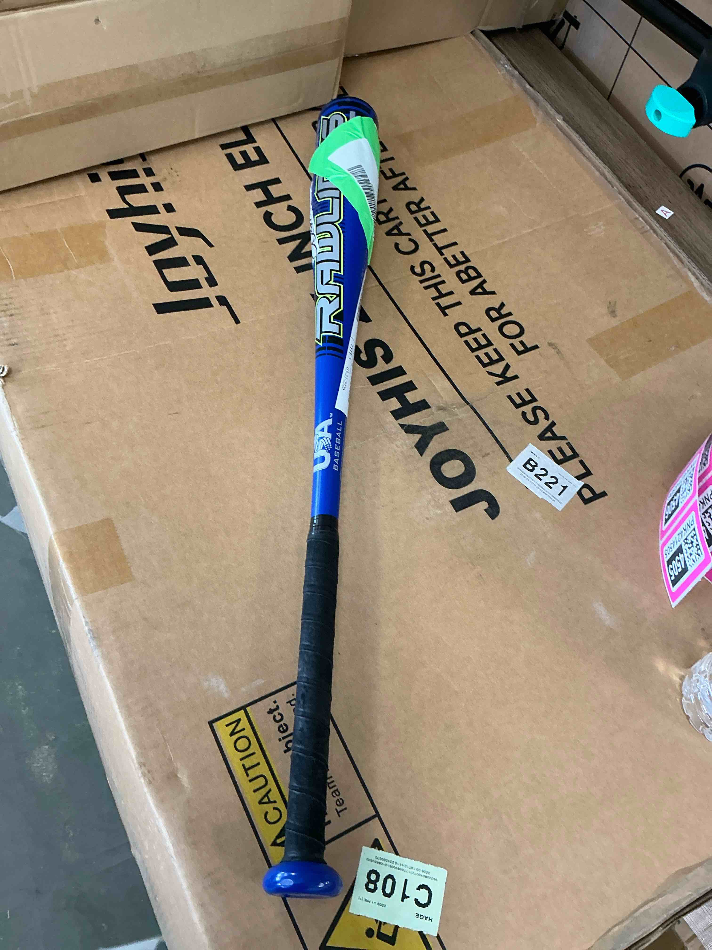 Condition photo showing Good Condition for rawlings wicked youth baseball bat  28 inch (-10 drop weight)