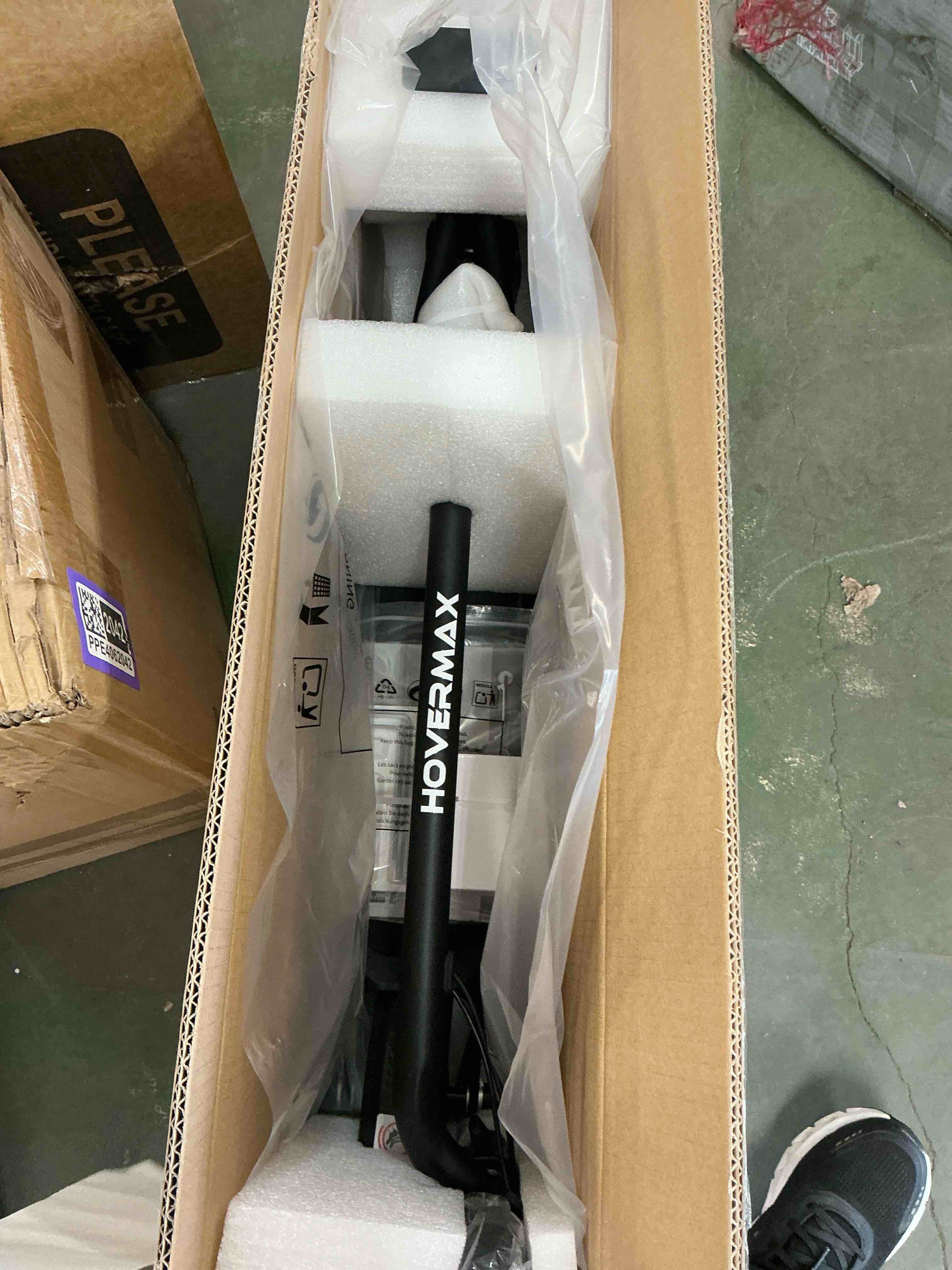 Condition photo showing New/Like New for hovermax kids electric scooter - ages 6-12, 10mph, 9.3mi range w/ 7-color lights & 7" tires