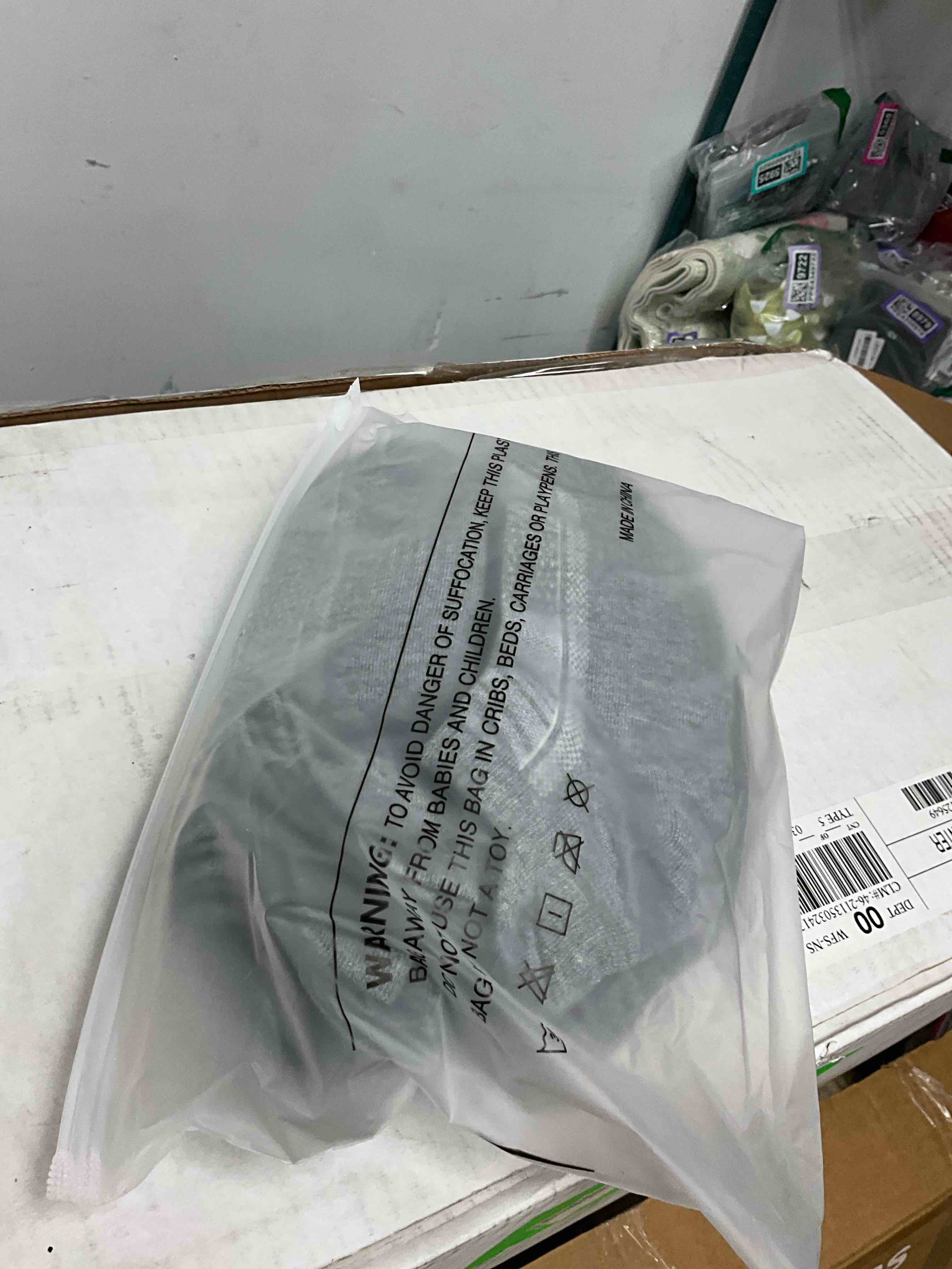 Condition photo showing Good Condition for looikoos 12 pairs mens/women ankle socks breathable casual low cut socks for men/women with heel tab