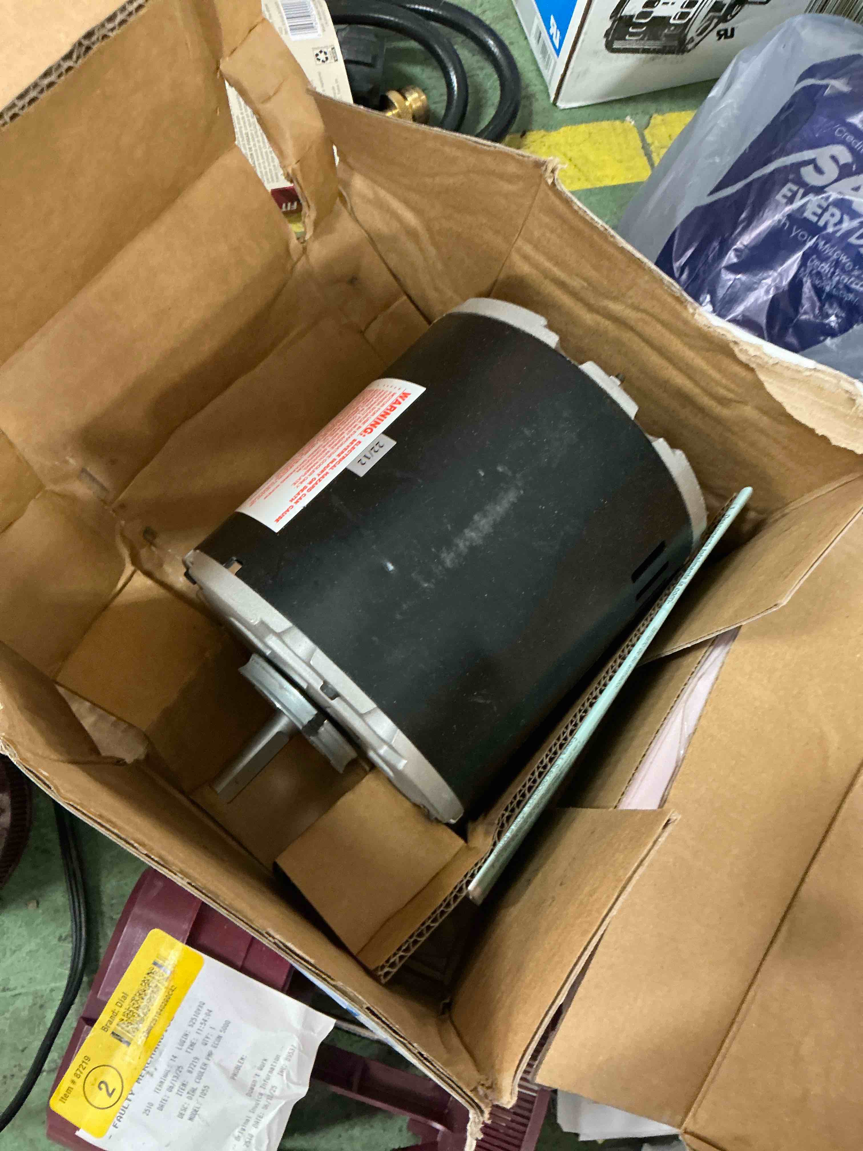 Condition photo showing As Is for dial manufacturing 2206 3/4hp 115v 2 speed evaporative cooler motor