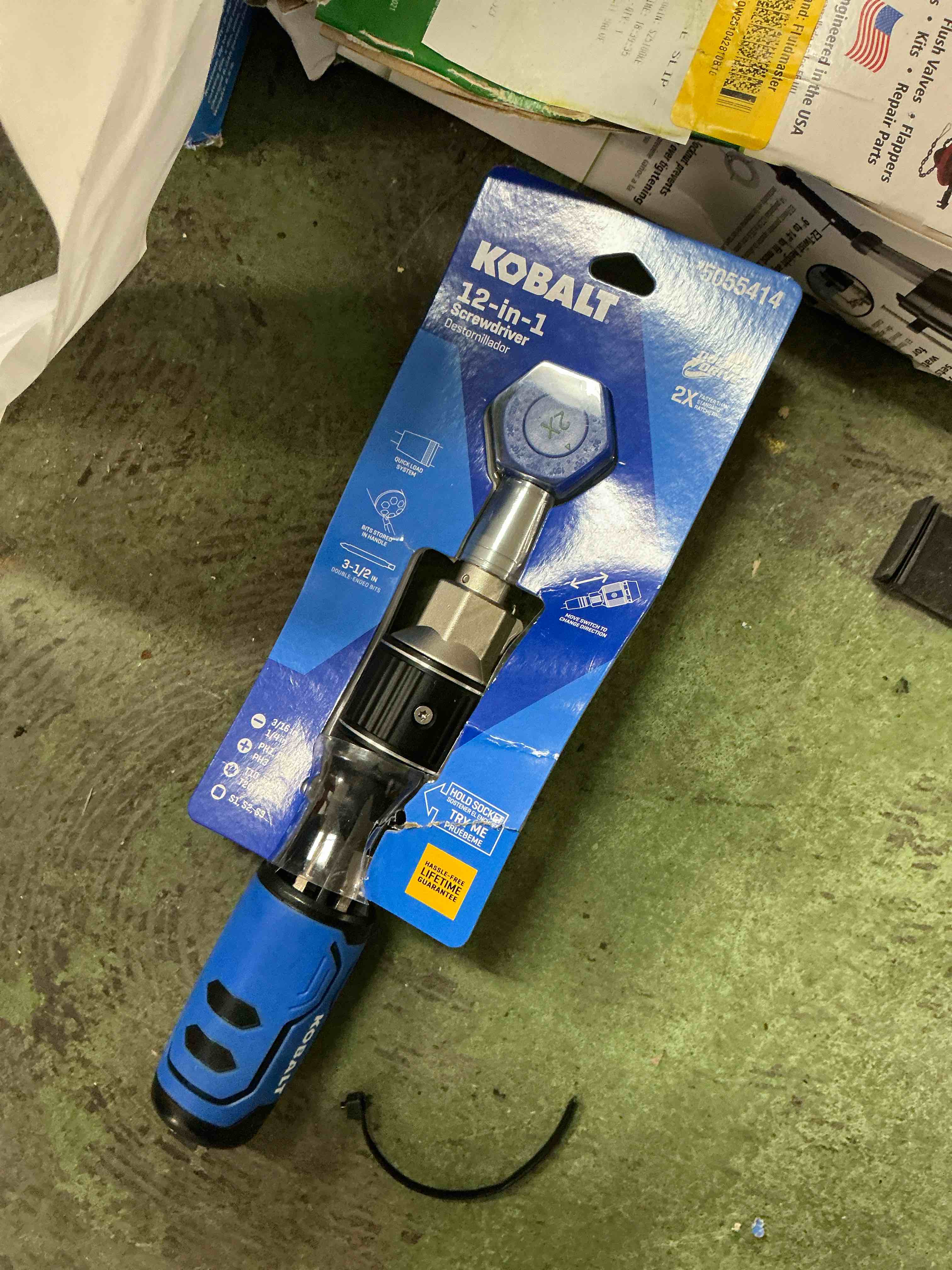 Condition photo showing Good Condition for kobalt - 68545 - 12-in-1 double drive assorted multi-bit screwdriver set
