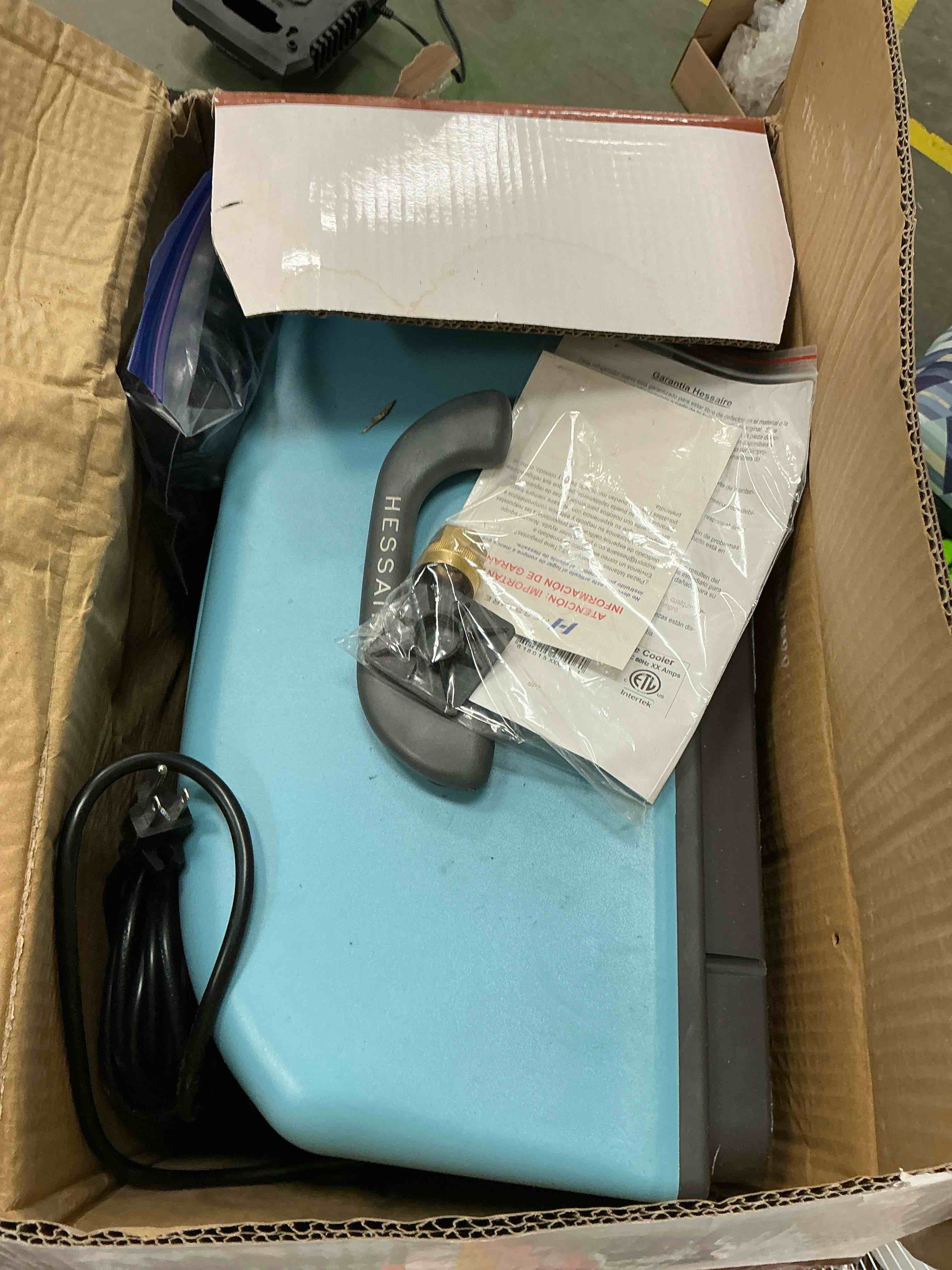 Condition photo showing Good Condition for hessaire mc18v portable evaporative cooling fan  indoor/outdoor low humidity environments  1300 cfm  500 sq. ft.  2-speed fan  53.4 db  dark gray