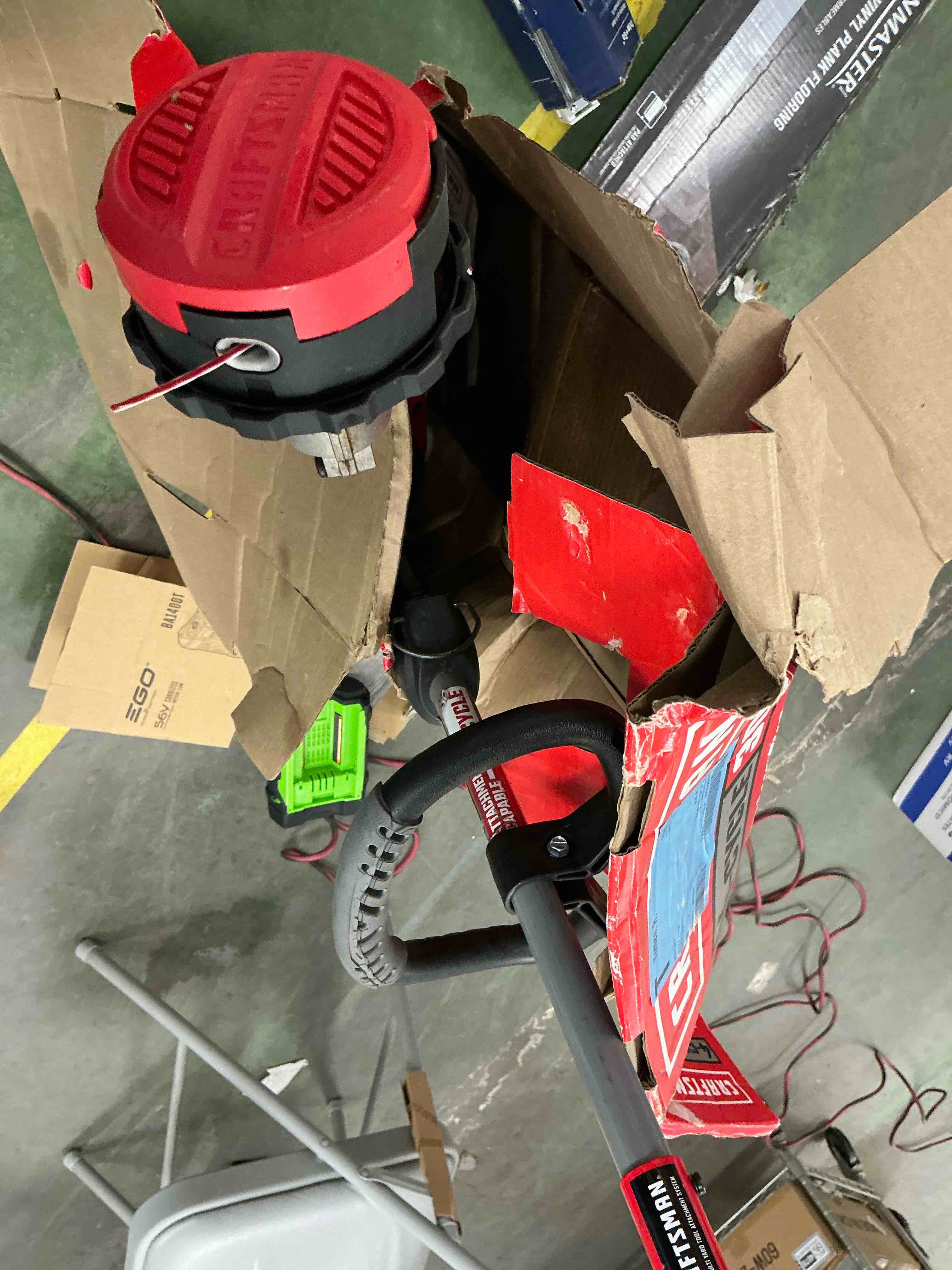 Condition photo showing Good Condition for craftsman ws4200 30-cc 4-cycle 17-in straight shaft attachment capable gas string trimmer edger conversion capable
