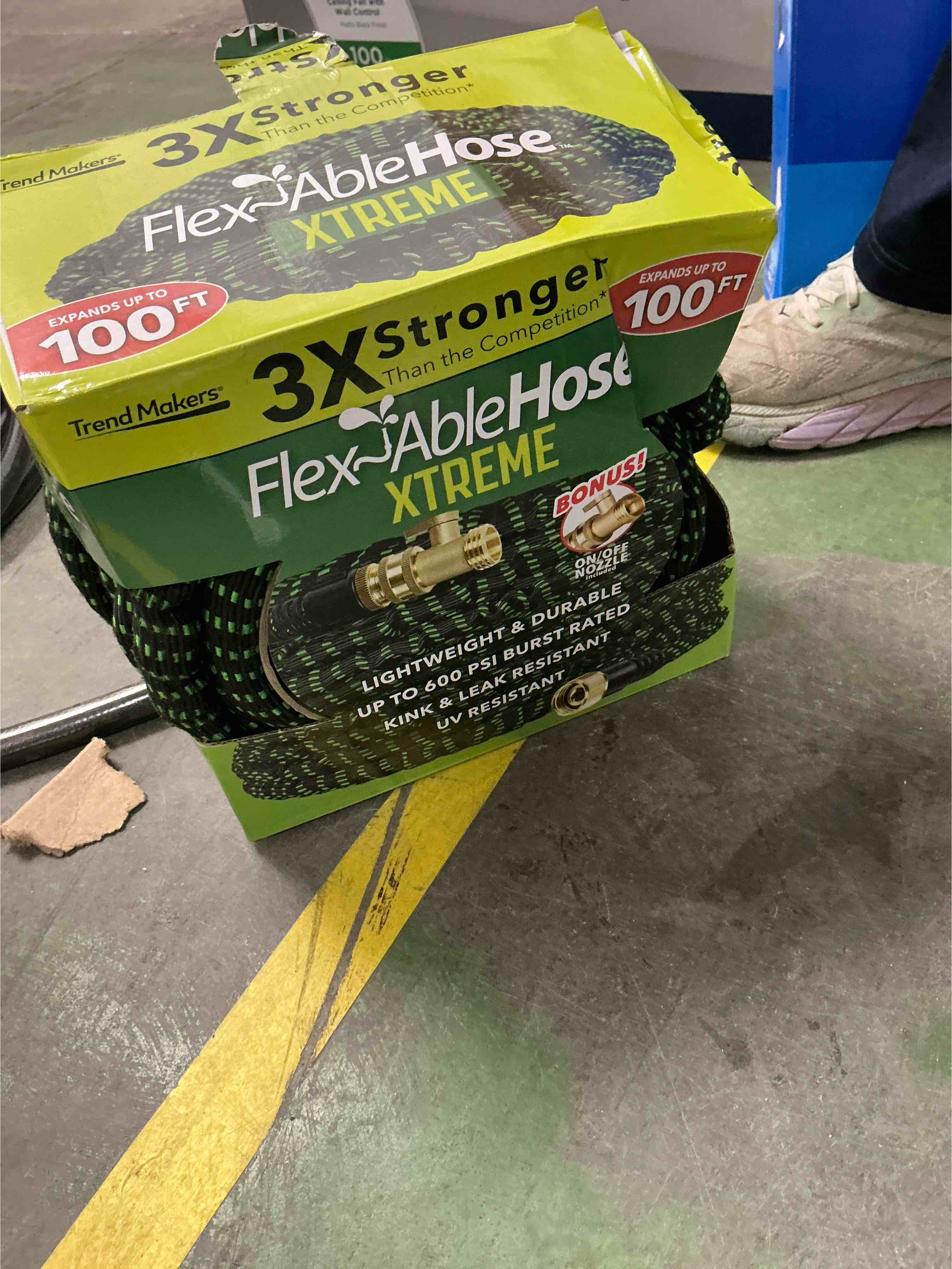 Condition photo showing Good Condition for flex-able hose xtreme 1-in x 100-ft kink free woven green hose