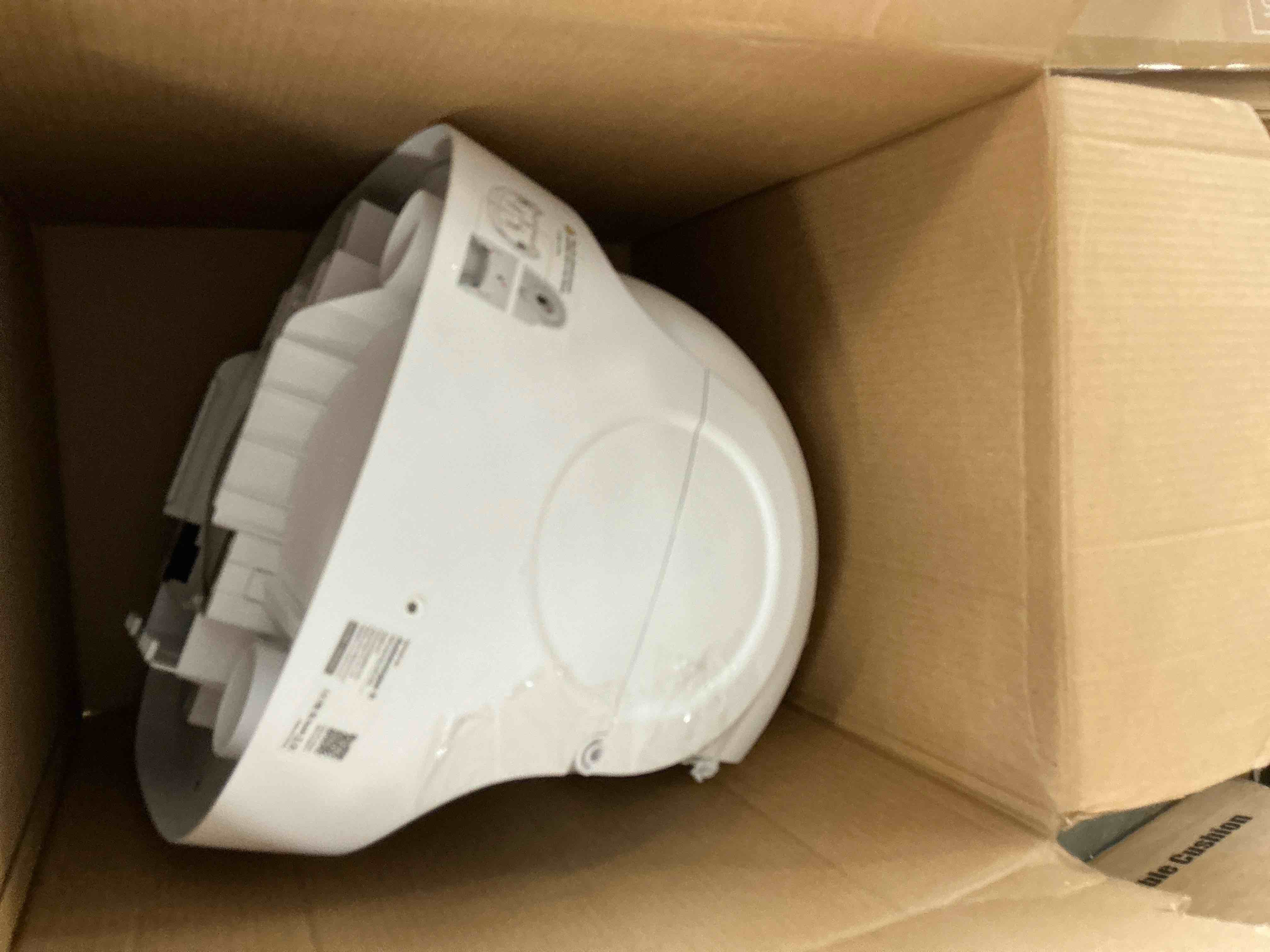 Condition photo showing Good Condition for petpivot automatic cat litter box self-cleaning with safety protection, mat and trash bags included, white