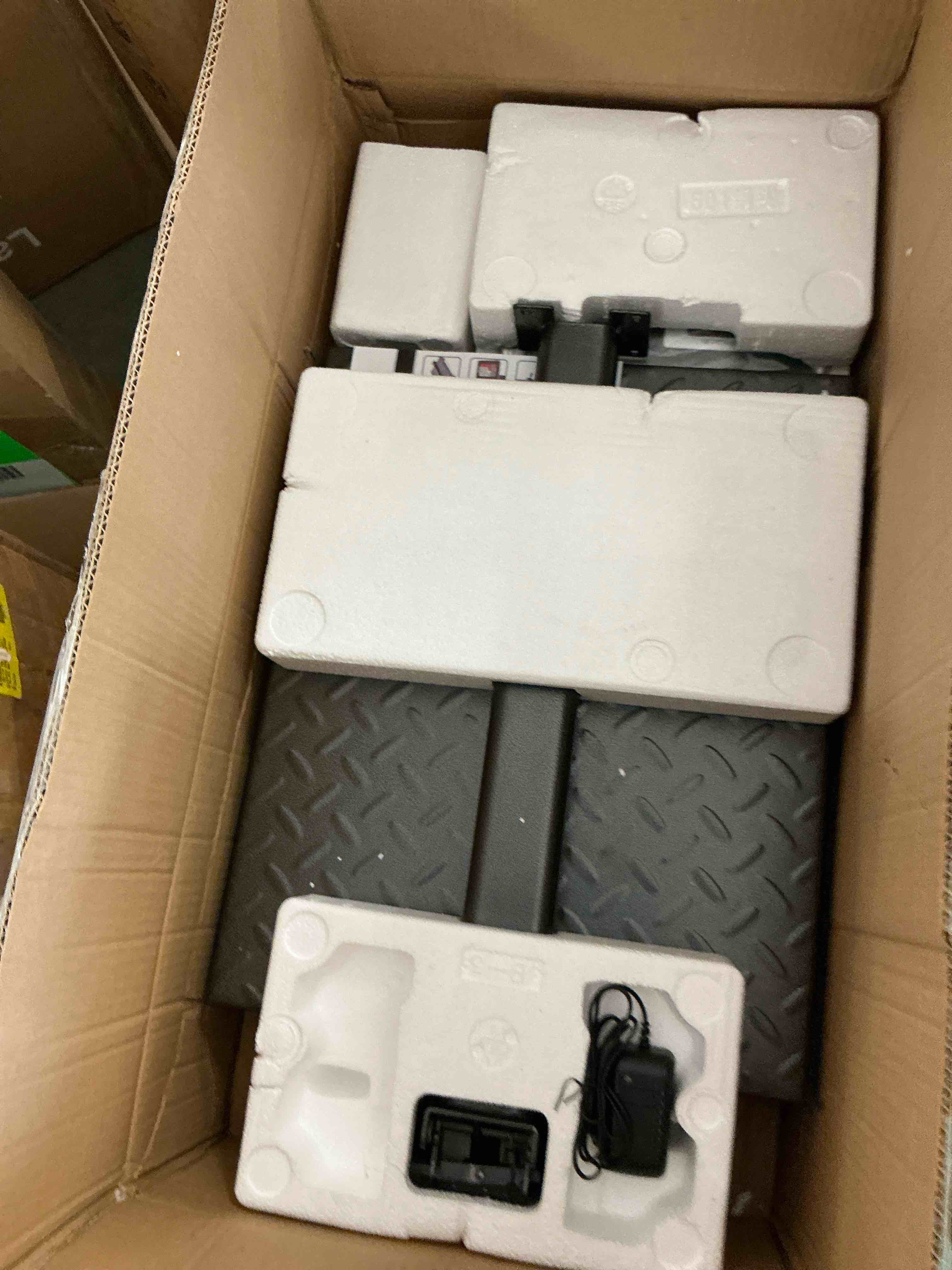 Condition photo showing New/Like New for xtremepowerus 600lb weight computer scale digital floor platform shipping warehouse postal foldable