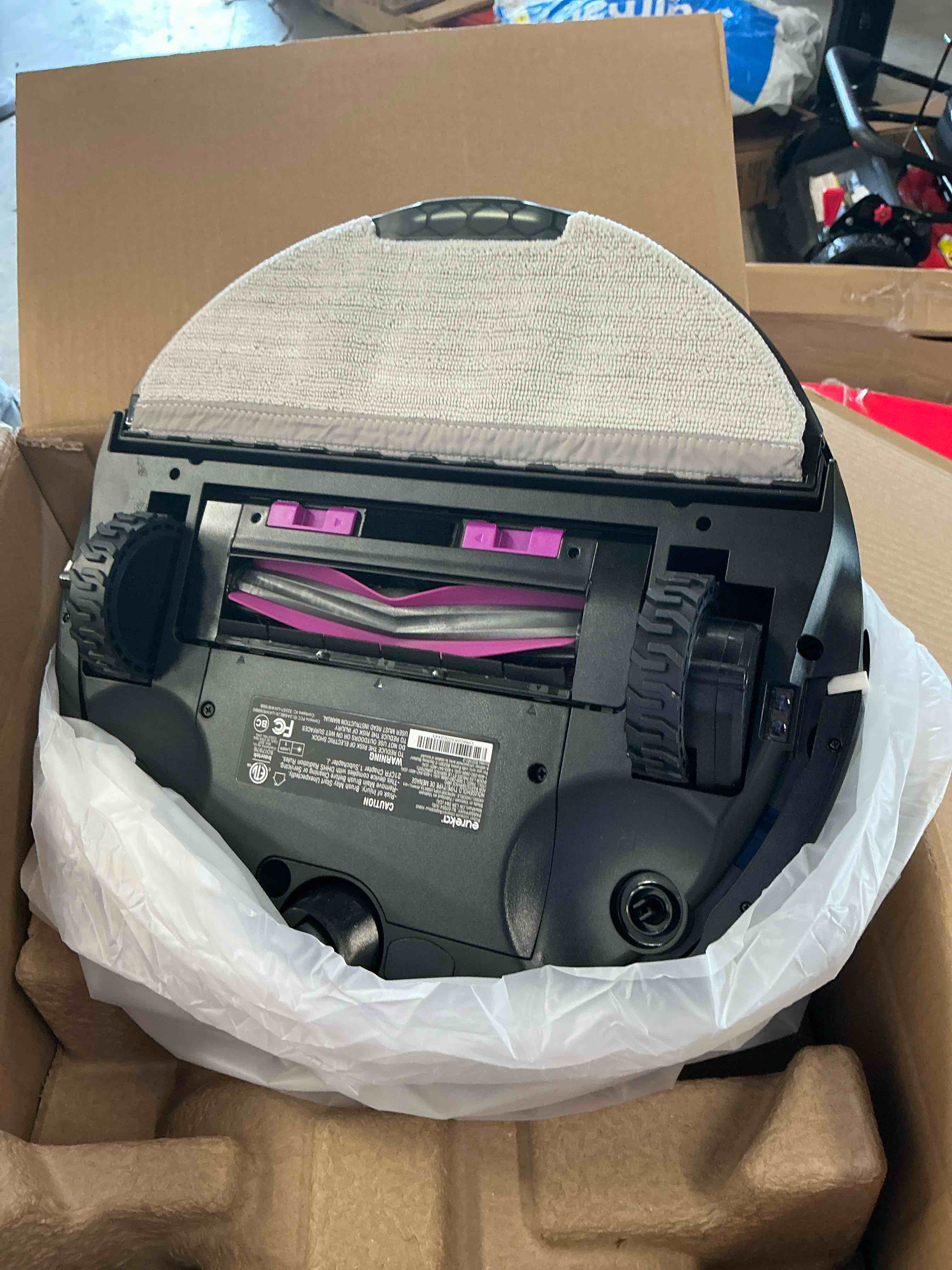 Condition photo showing New/Like New for eureka e20 evo plus robot vacuum and mop combo, 10,000pa suction robot vacuum cleaner bagless self-emptying station, 45-day capacity anti-hair-tangling side brush mop lifting app control lidar nav black