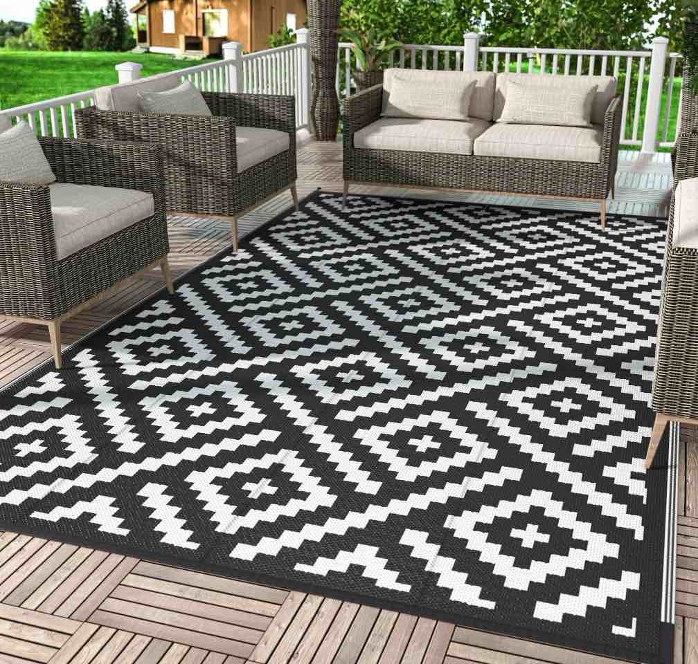 DEORAB Outdoor Rugs Waterproof Plastic Straw Mat 8'x10' Reversible for RV Patio Deck Beach Black & White