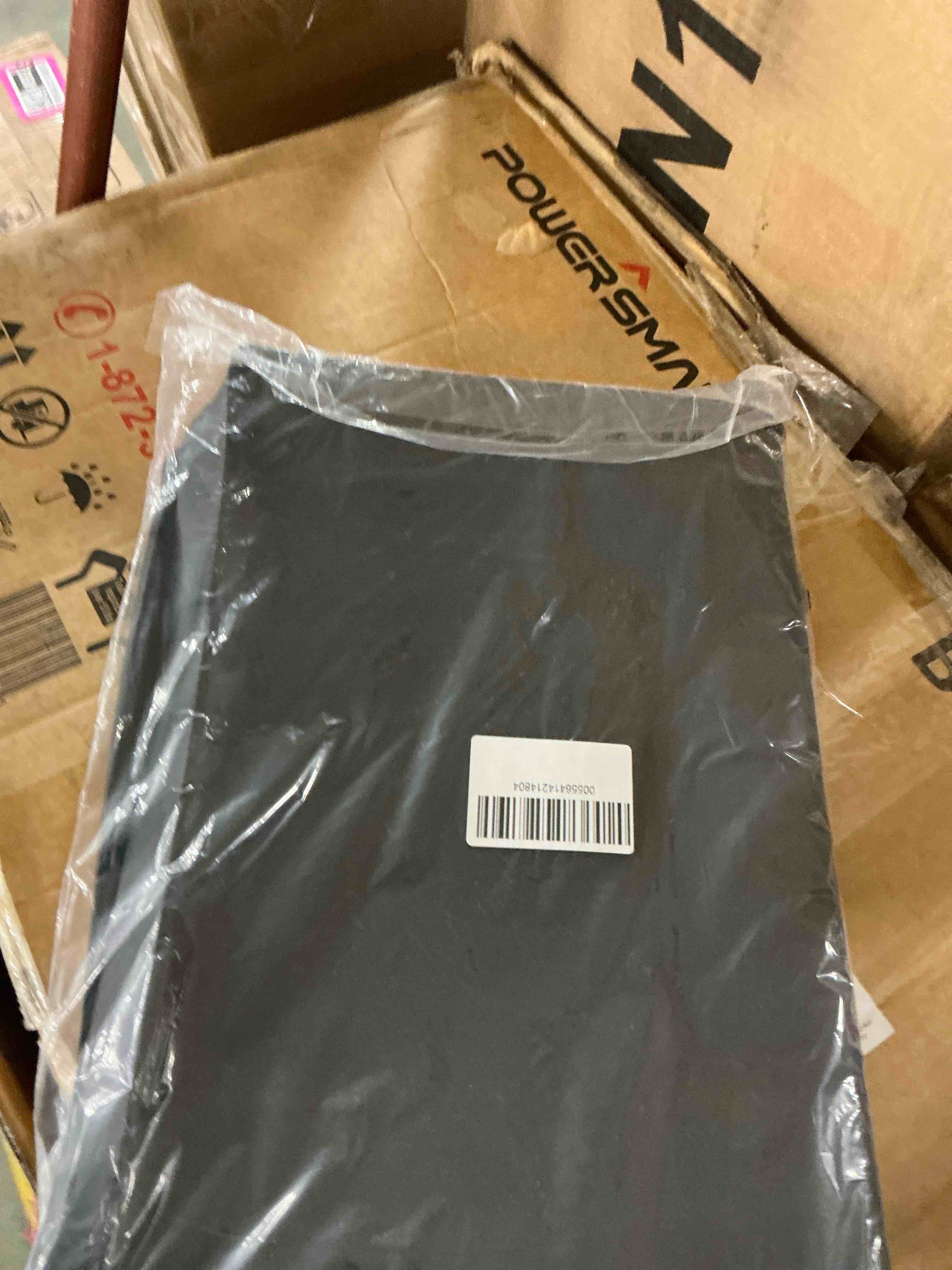 https://s3.amazonaws.com/lotting-images-prod/EmanualPiazza/PNK4215353_1777474687720.jpeg