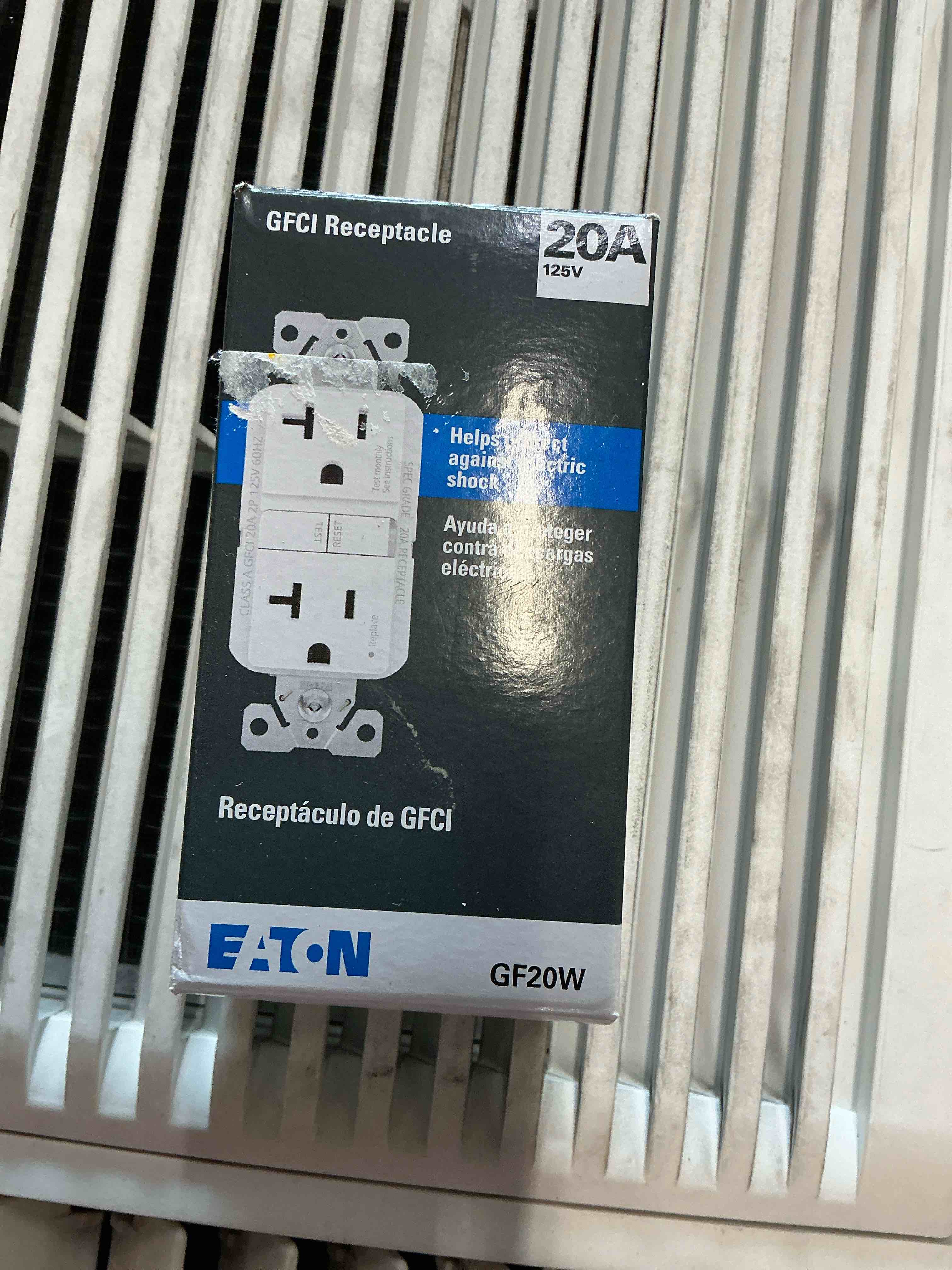 Condition photo showing Good Condition for eaton 20 -amp 125-volt gfci residential decorator outlet receptacles , white