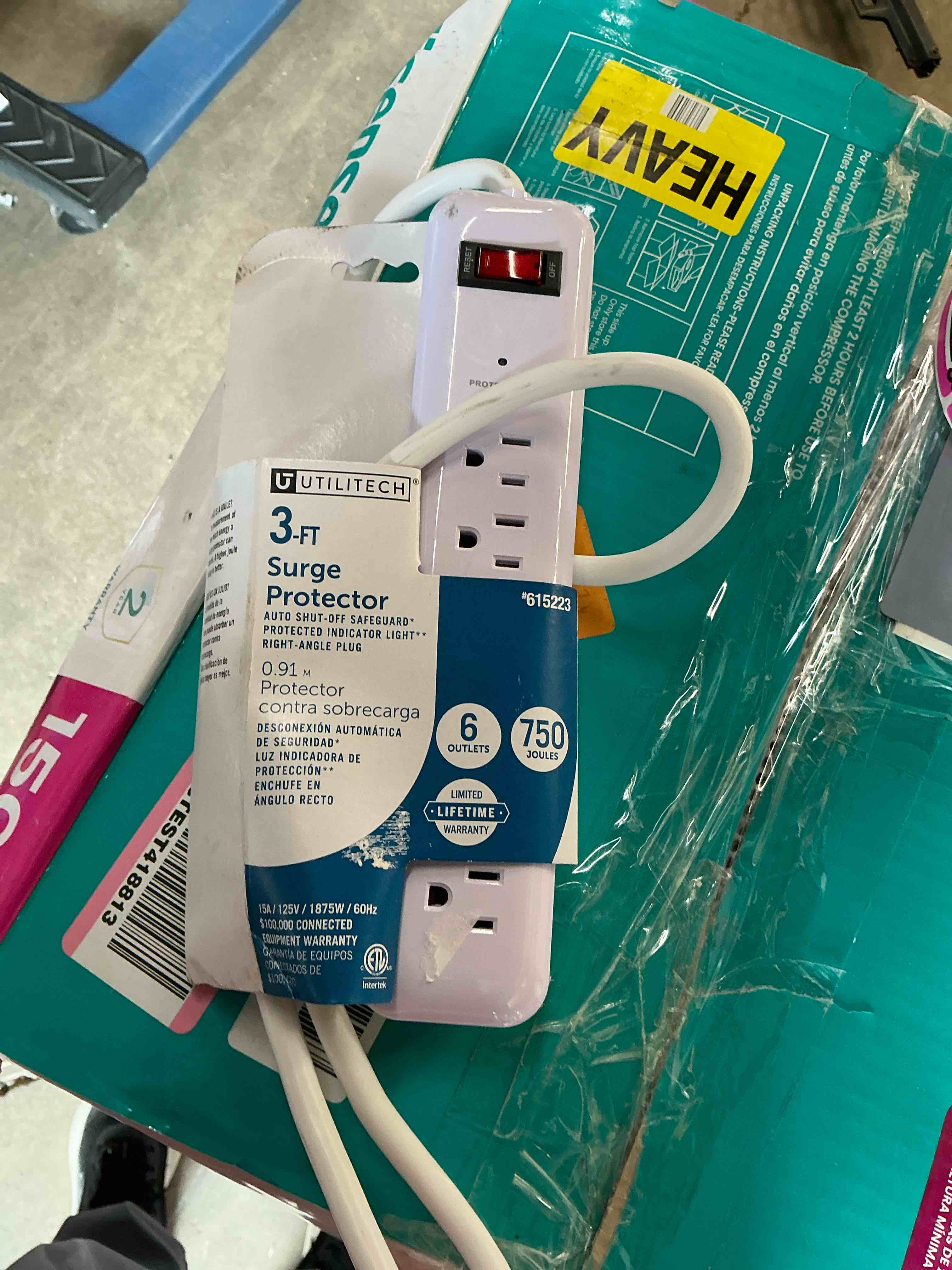 Condition photo showing Good Condition for utilitech 3-ft surge protector 6 -outlet 750 joules 1875 -watts white indoor ac surge protector