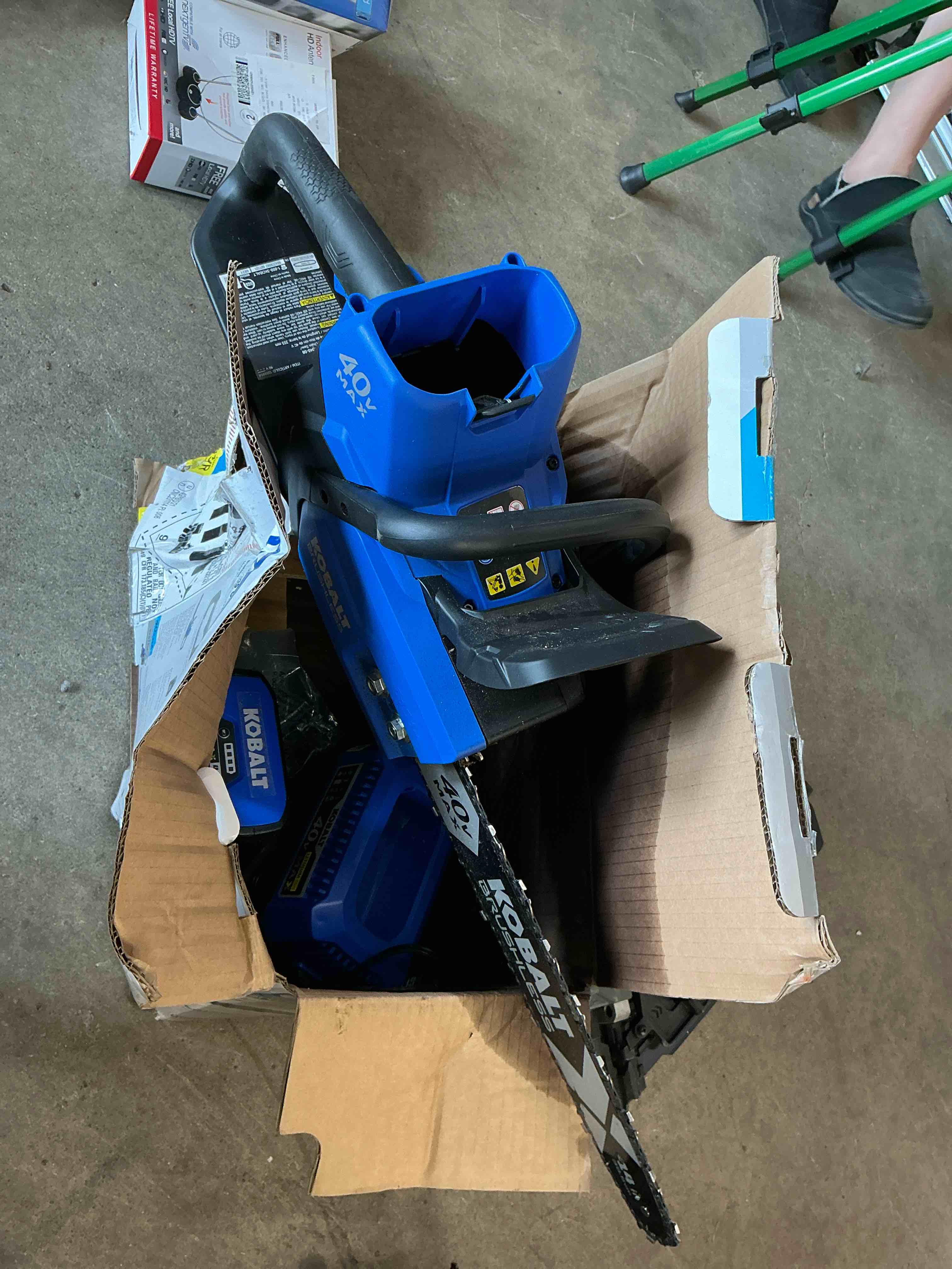 Condition photo showing Good Condition for kobalt 40v lithium ion chainsaw, 14" tool only, brushless motor, kcs-4040-06
