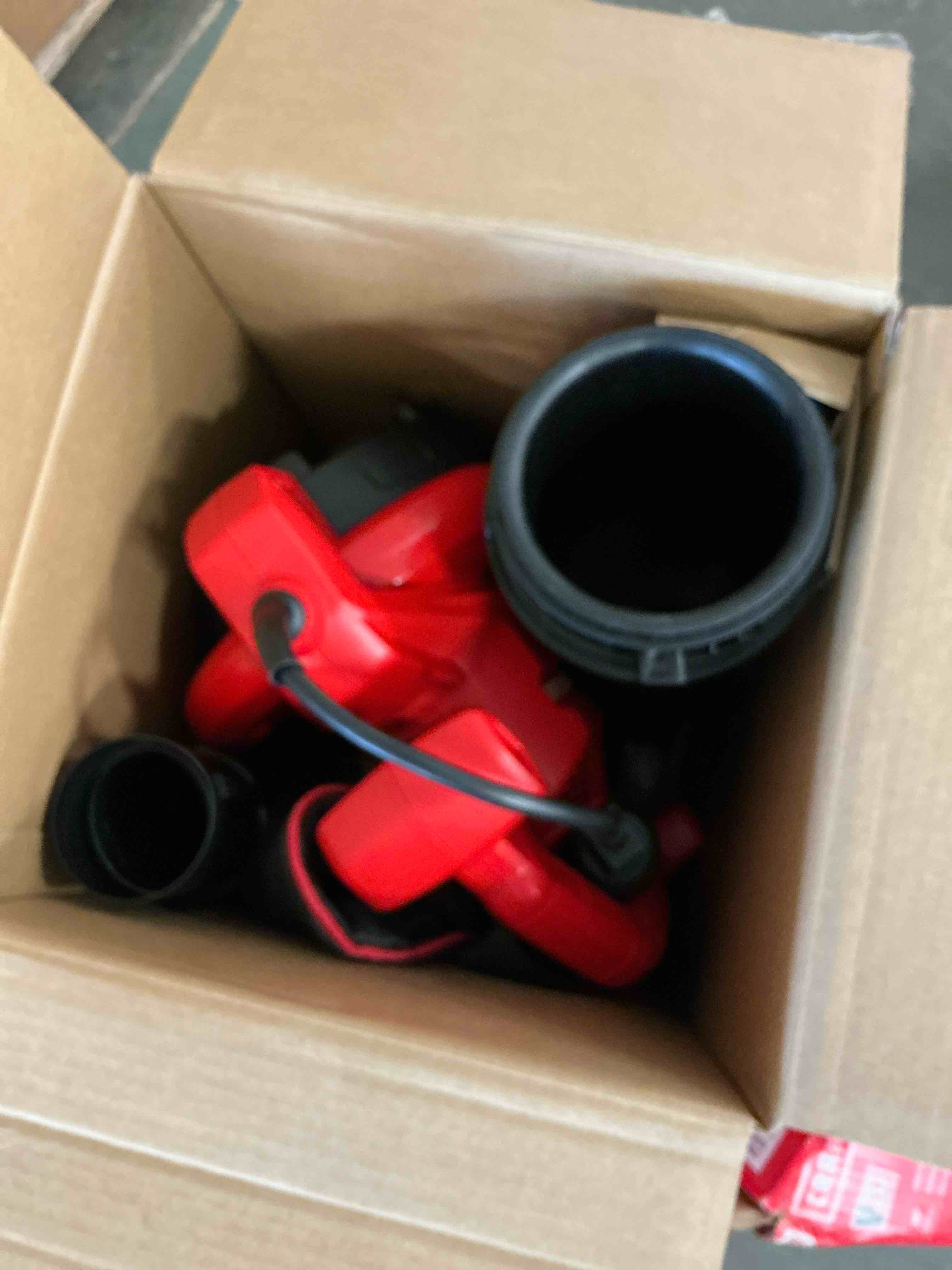 Condition photo showing New/Like New for craftsman leaf blower / leaf vacuum & mulcher, 12-amp, corded (cmebl7000) (b083wqcx8h)