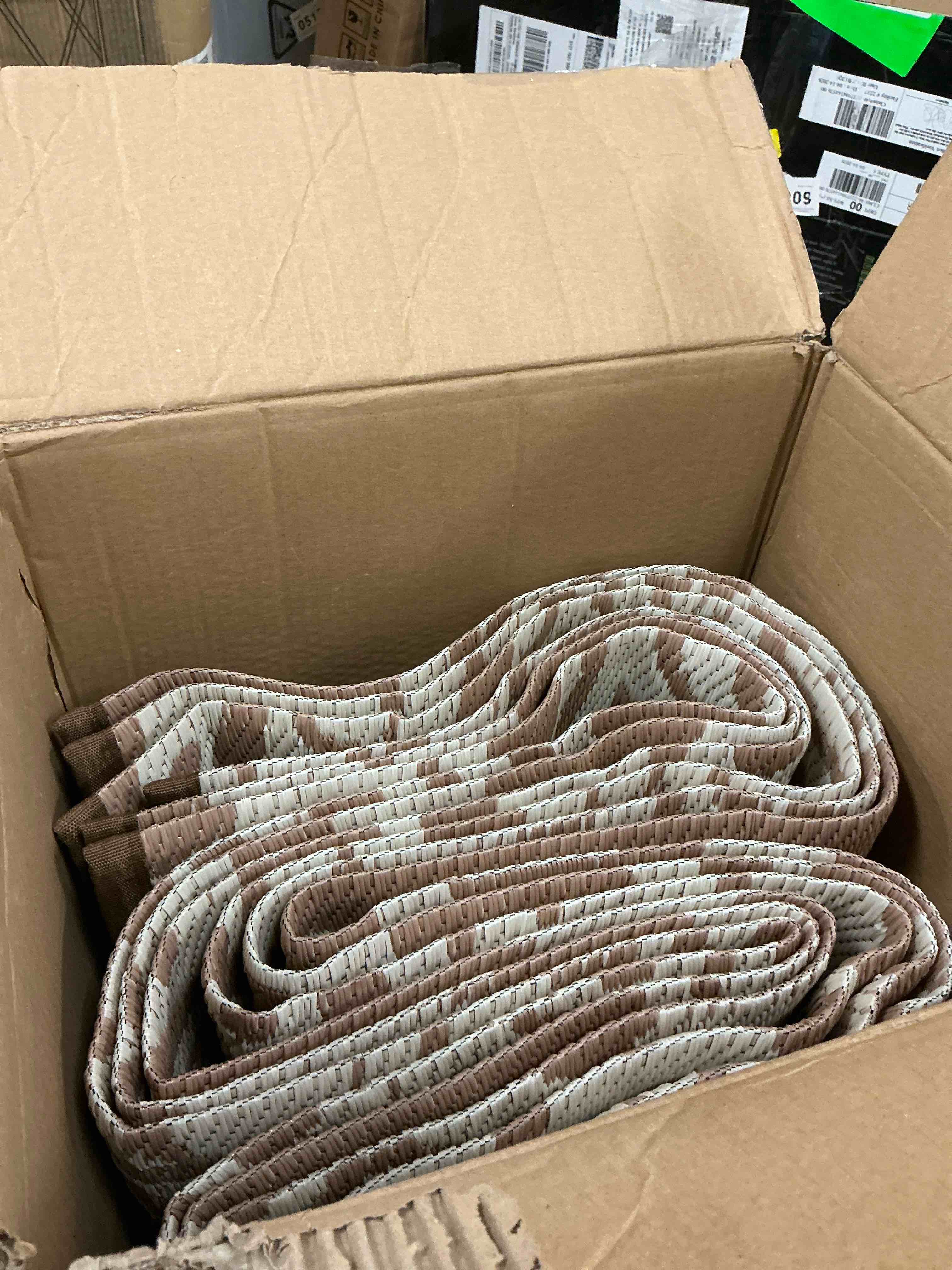 Condition photo showing Good Condition for mjiaexp 8'x10' brown outdoor rug patio rug waterproof rv outdoor rug camping rugs reversible plastic straw rug large outdoor mat for camping, balcony apartment, patio, porch, picnic, beach