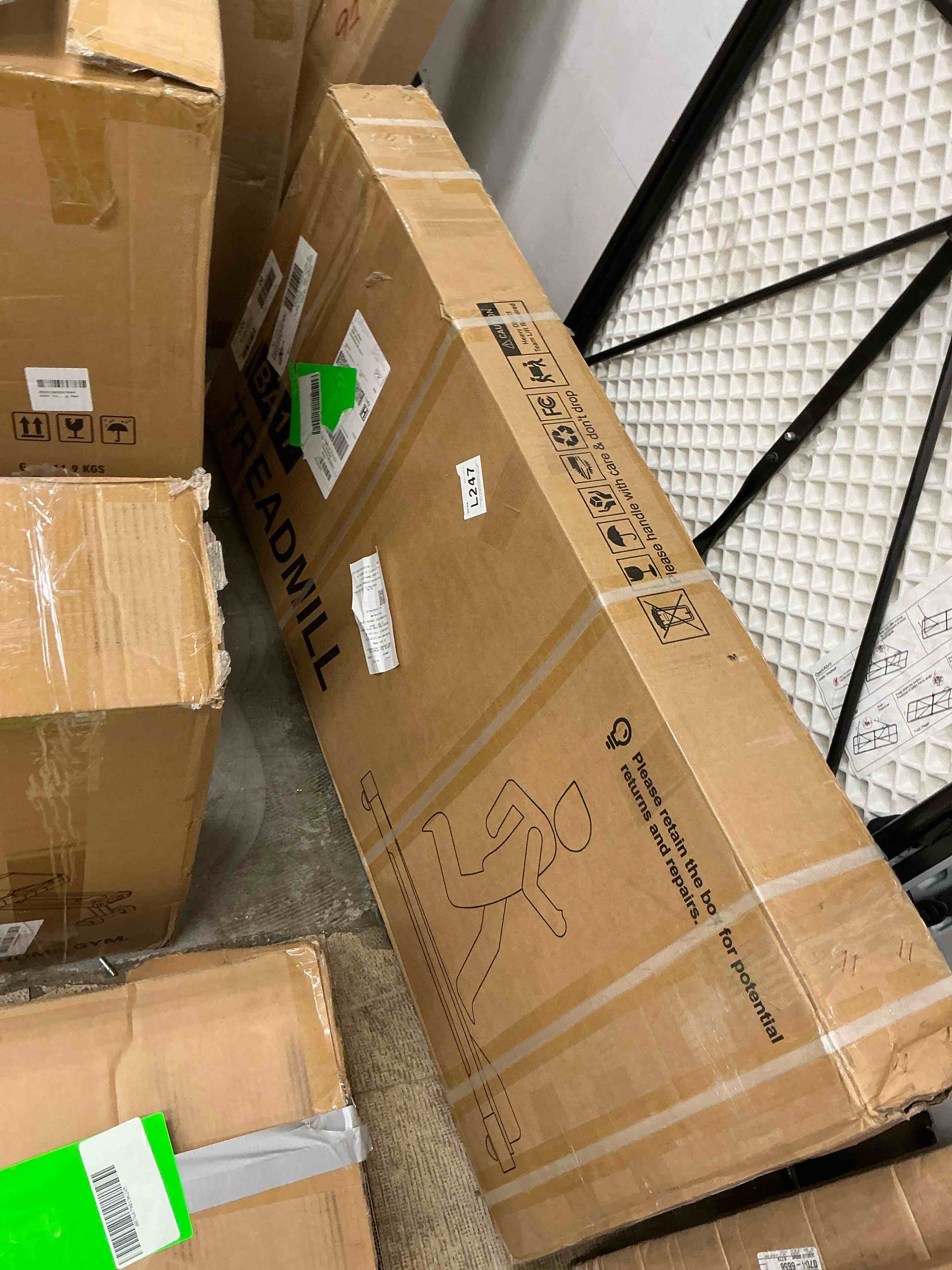 https://s3.amazonaws.com/lotting-images-prod/EmanualPiazza/PNK4215943_1778330453876.jpeg