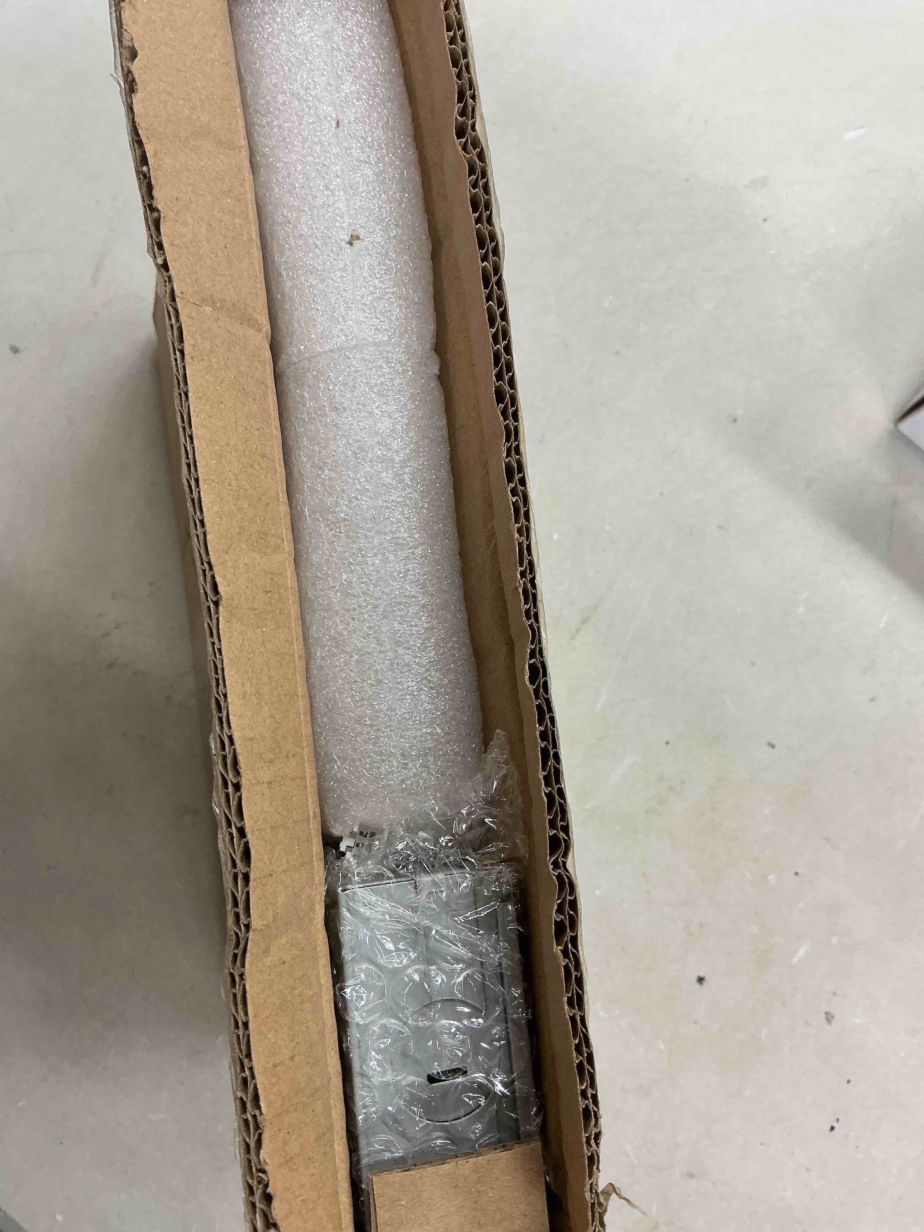 https://s3.amazonaws.com/lotting-images-prod/EmanualPiazza/PNK4984039_1777989014904.jpeg