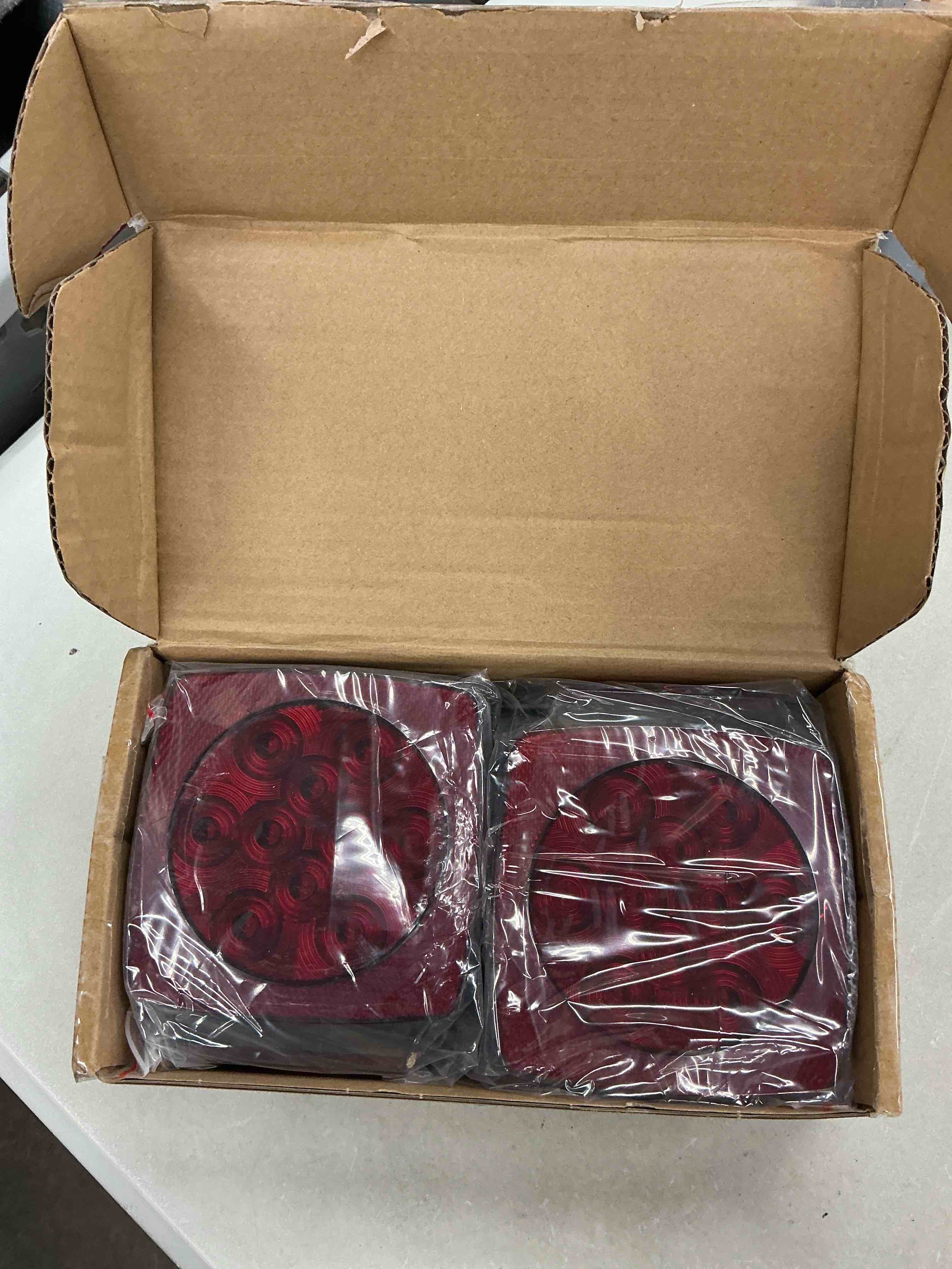 https://s3.amazonaws.com/lotting-images-prod/EmanualPiazza/PNK4984110_1777993166034.jpeg