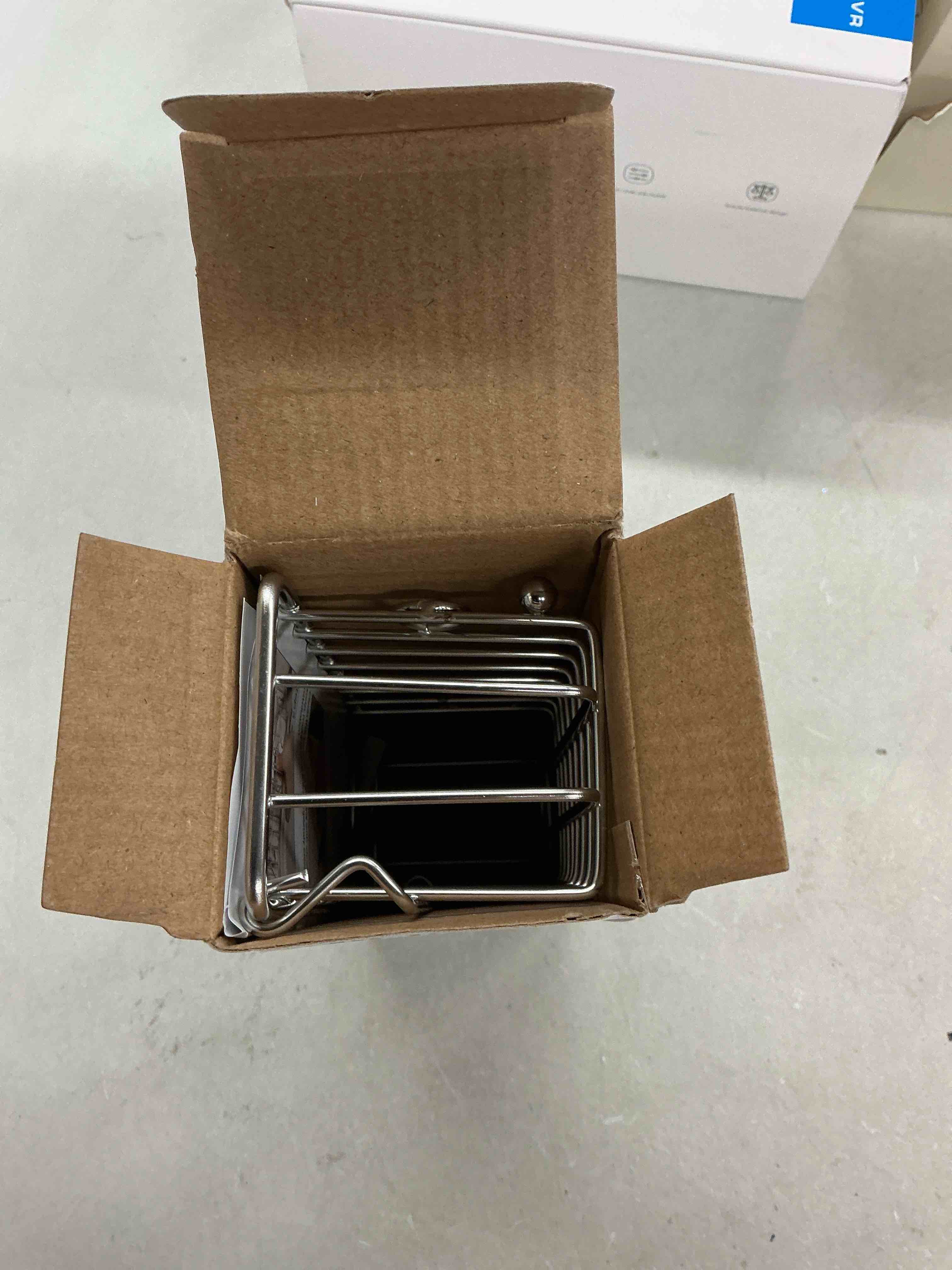 https://s3.amazonaws.com/lotting-images-prod/EmanualPiazza/PNK4984227_1778003775493.jpeg