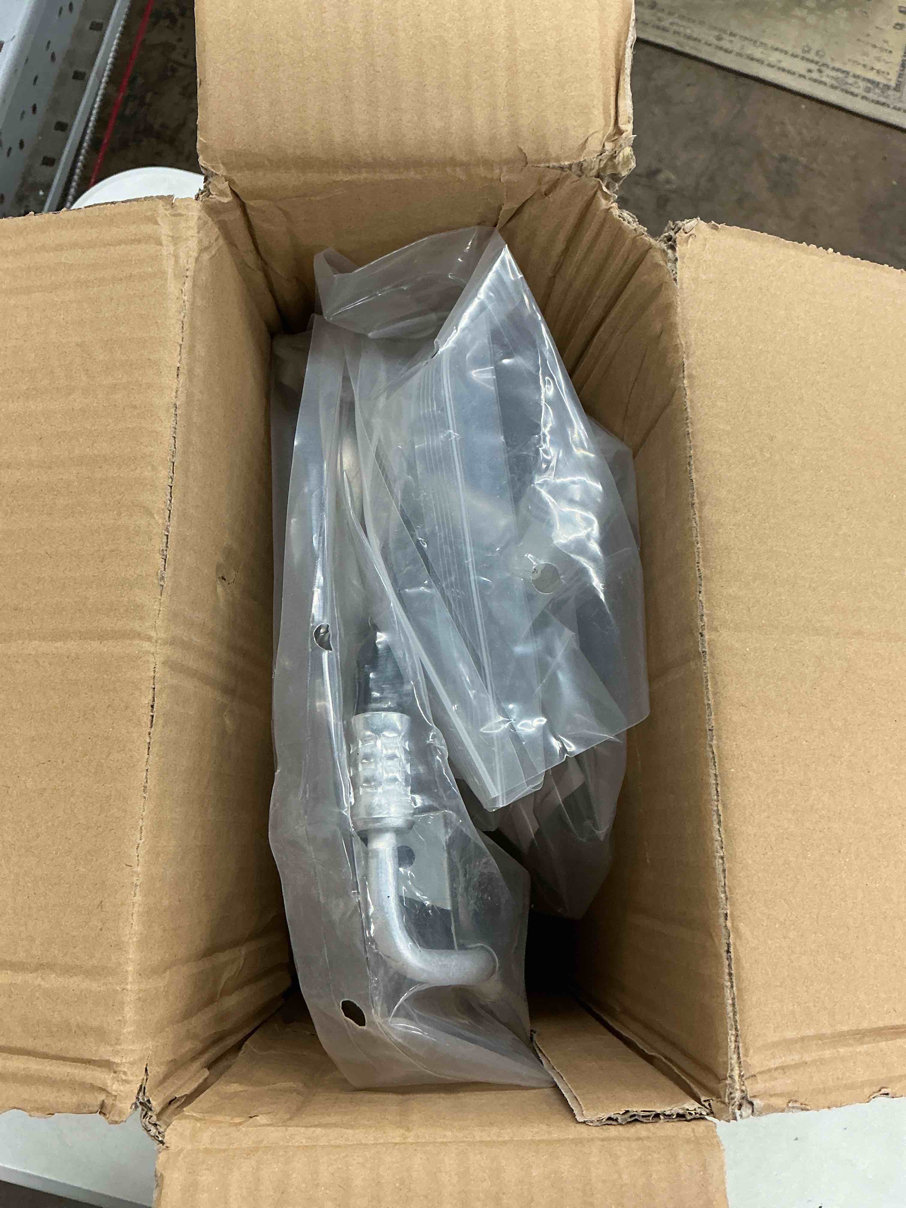 https://s3.amazonaws.com/lotting-images-prod/EmanualPiazza/PNK4985697_1778610335651.jpeg