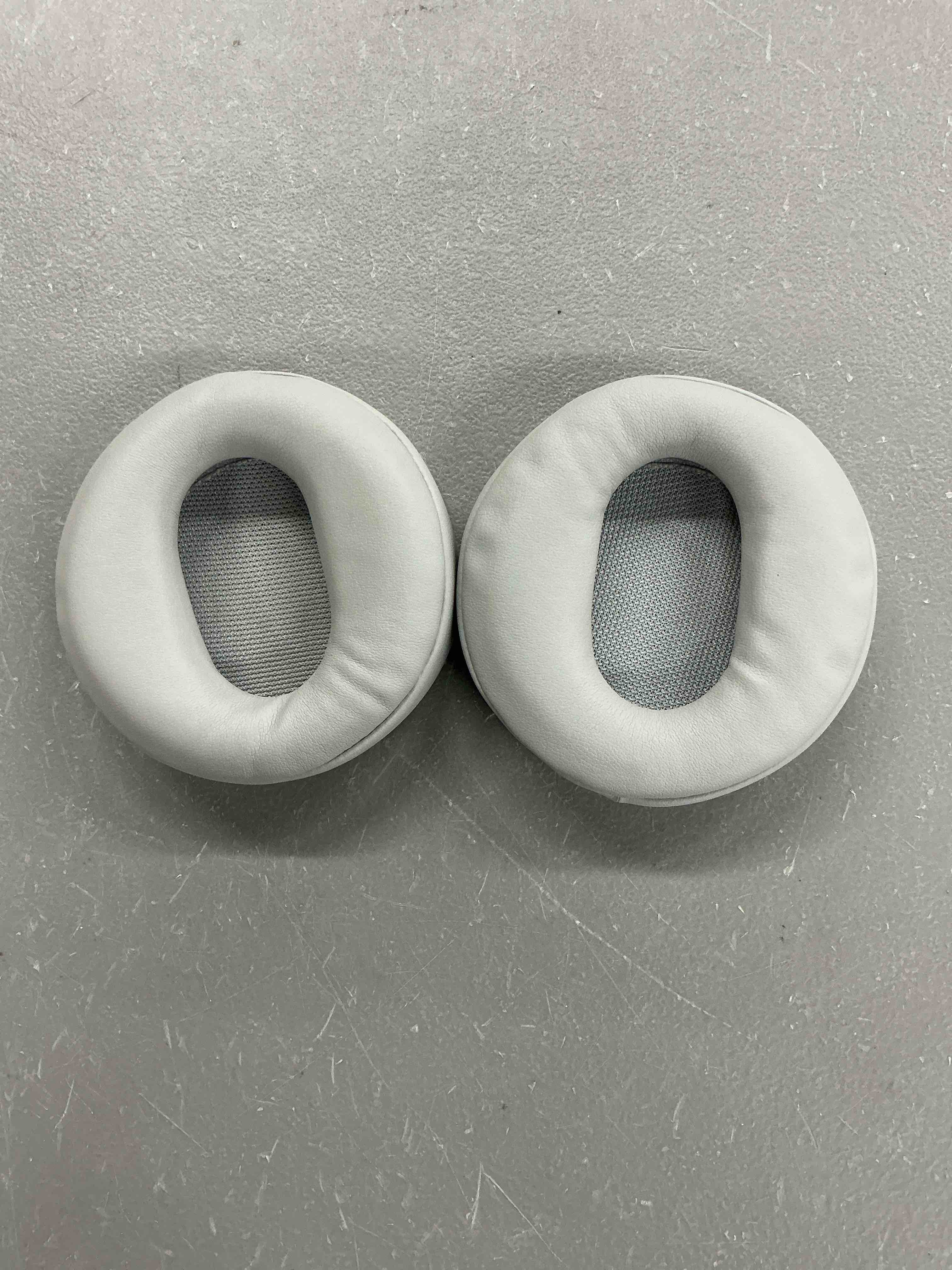 Condition photo showing Good Condition for audio-technica hp-ep-wh replacement ear pads for m series headphones