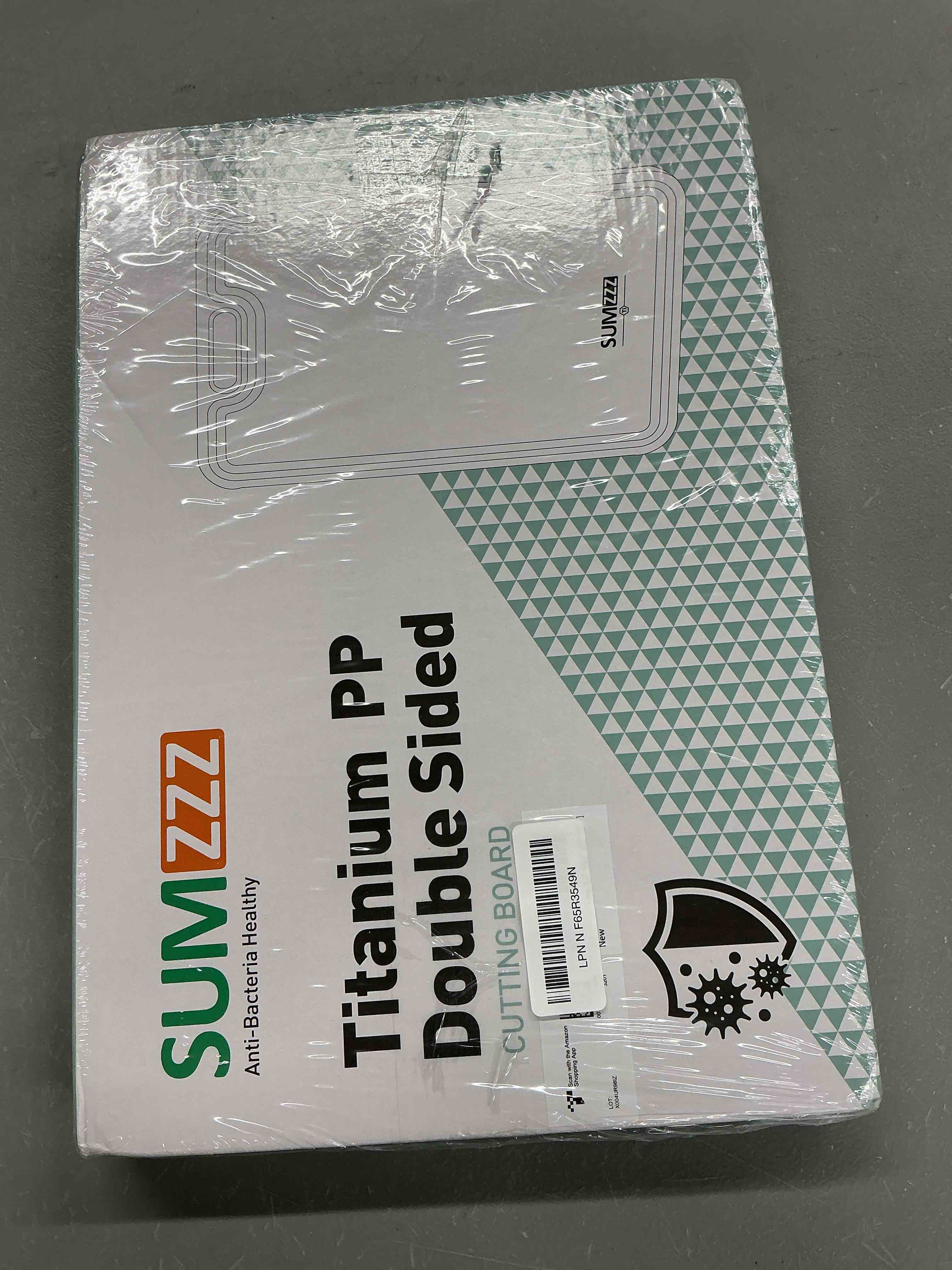 Condition photo showing New/Like New for titanium cutting board double sided food grade, pure titanium/pp for kitchen, cutting board easy to clean[15.5”*10.5”+12”*8.5”] silver set of 2 (15.5" x 10.5", 12" x 8.5")