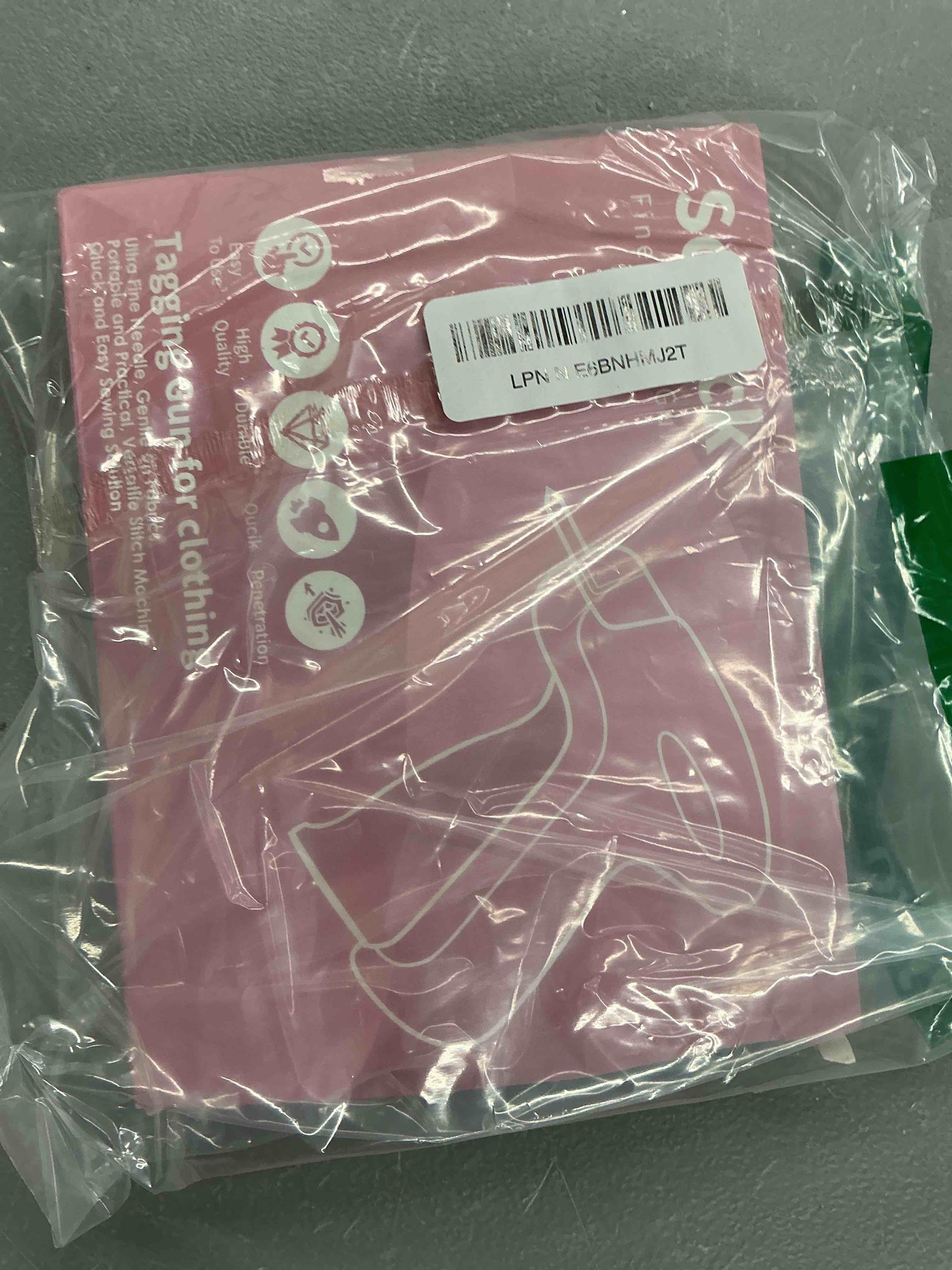 Condition photo showing Good Condition for stitch gun for clothes - handheld stitch gun quick clothing fixer - tagging gun - includes 6 needle, 1000 black fasteners & 1000 white fasteners pink-white