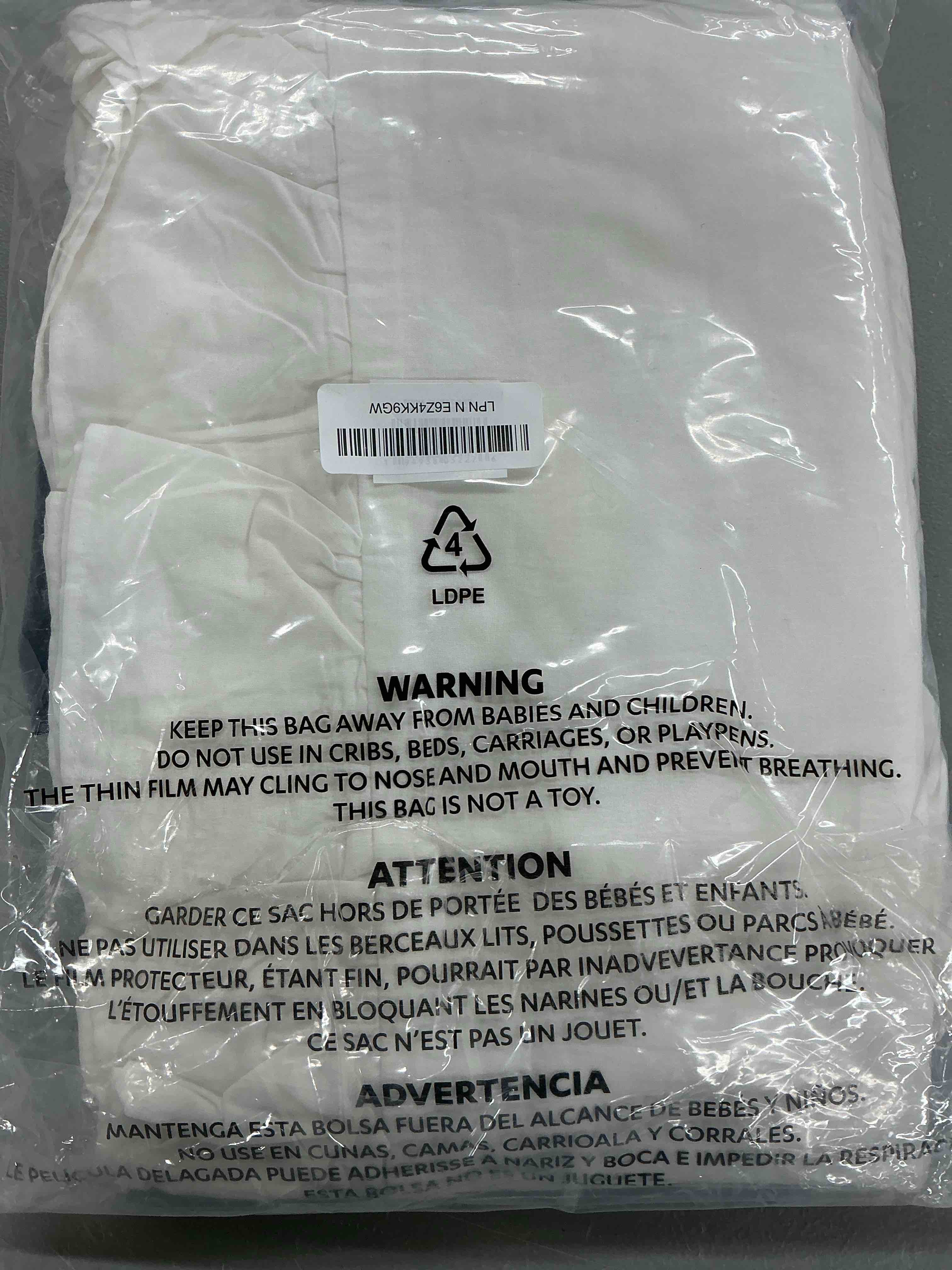 Condition photo showing Good Condition for lush decor reyna ruffle cotton duvet cover set 2 piece set twin xl, white - cute teen bedding set - white duvet - ruffled bedding - coquette dorm decor white twin xl duvet