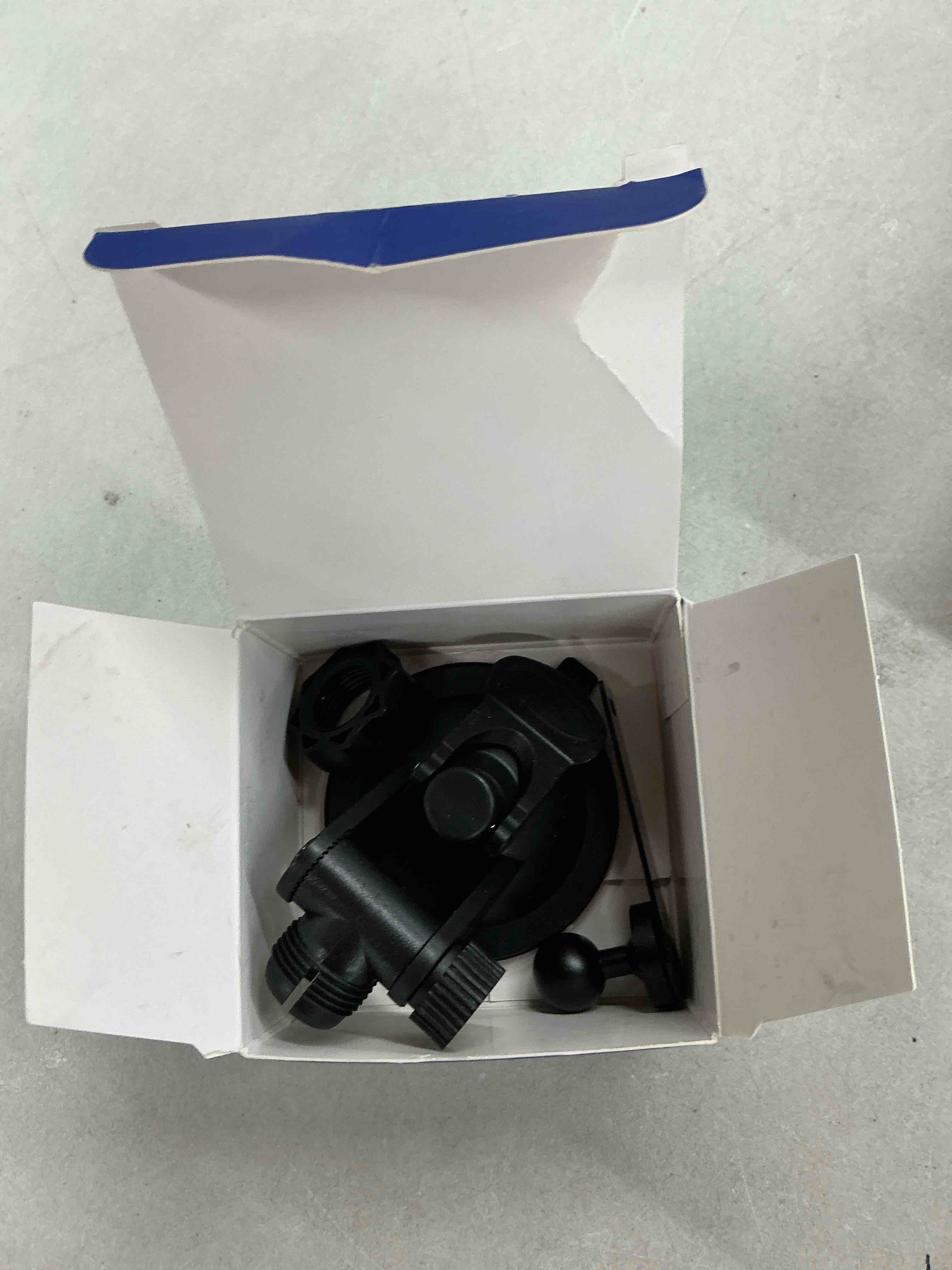 https://s3.amazonaws.com/lotting-images-prod/EmanualPiazza/PNK4990217_1779371835672.jpeg