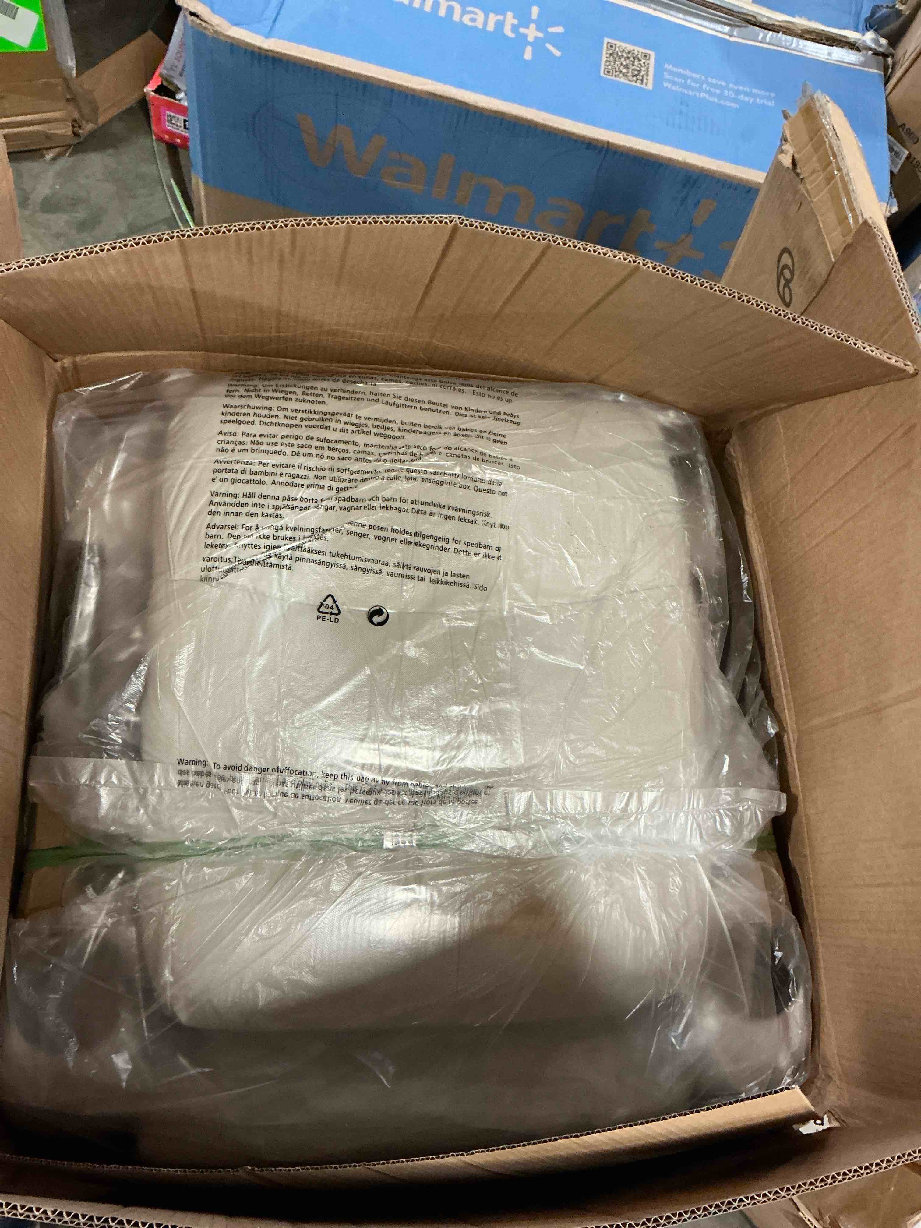 https://s3.amazonaws.com/lotting-images-prod/EmanualPiazza/PNK4991258_1779804225512.jpeg