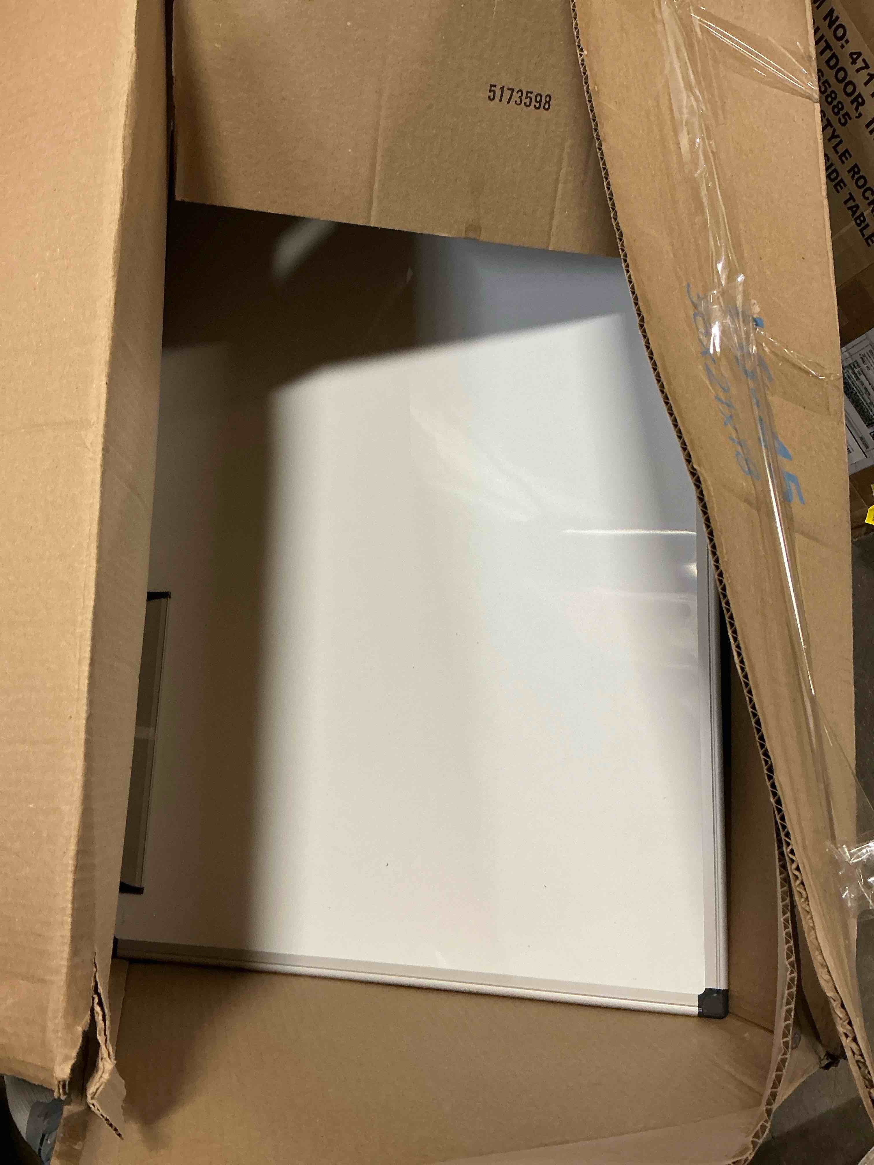 https://s3.amazonaws.com/lotting-images-prod/EmanualPiazza/PNK4991354_1779823949512.jpeg