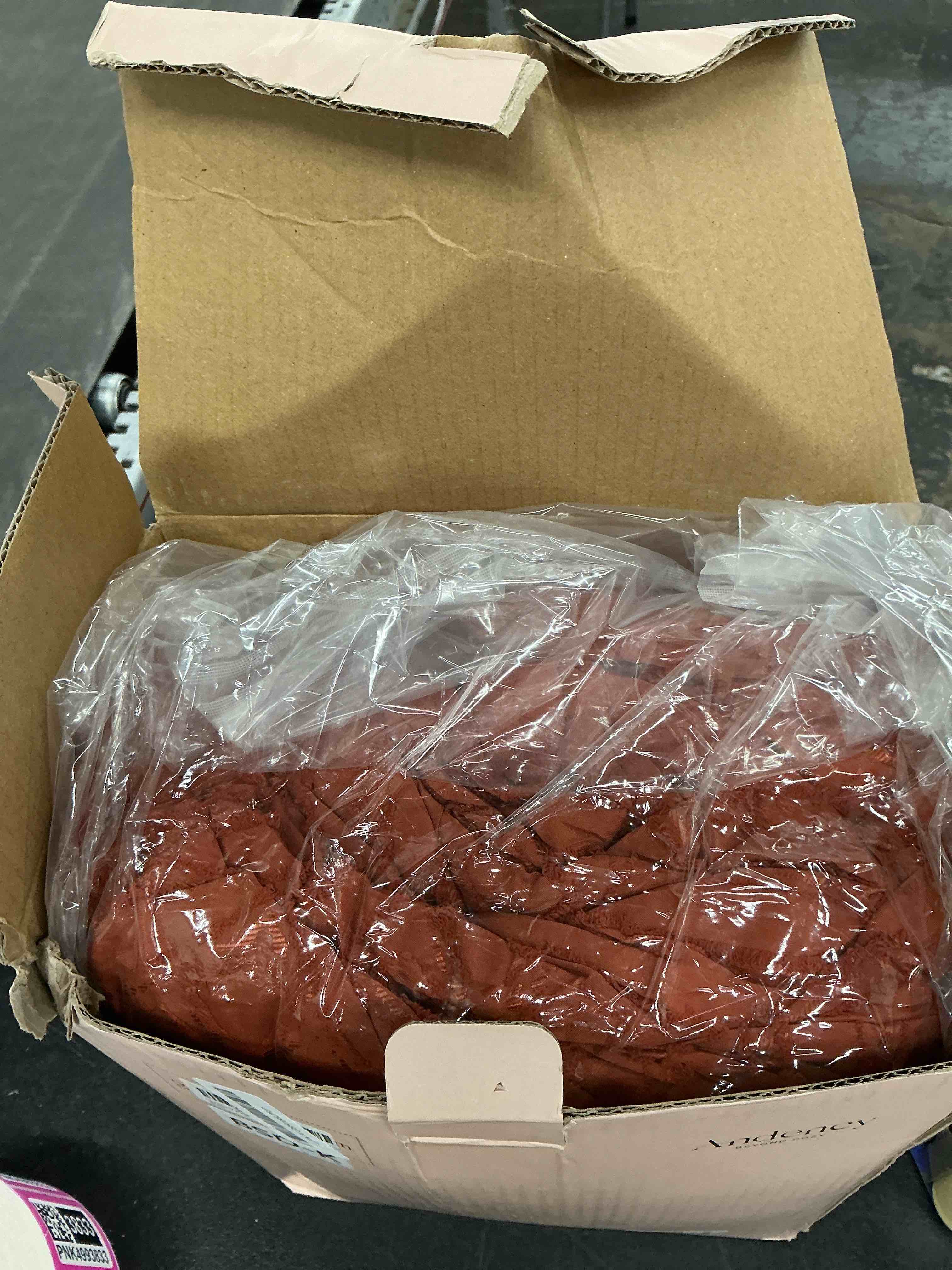 https://s3.amazonaws.com/lotting-images-prod/EmanualPiazza/PNK4993824_1778269983067.jpeg