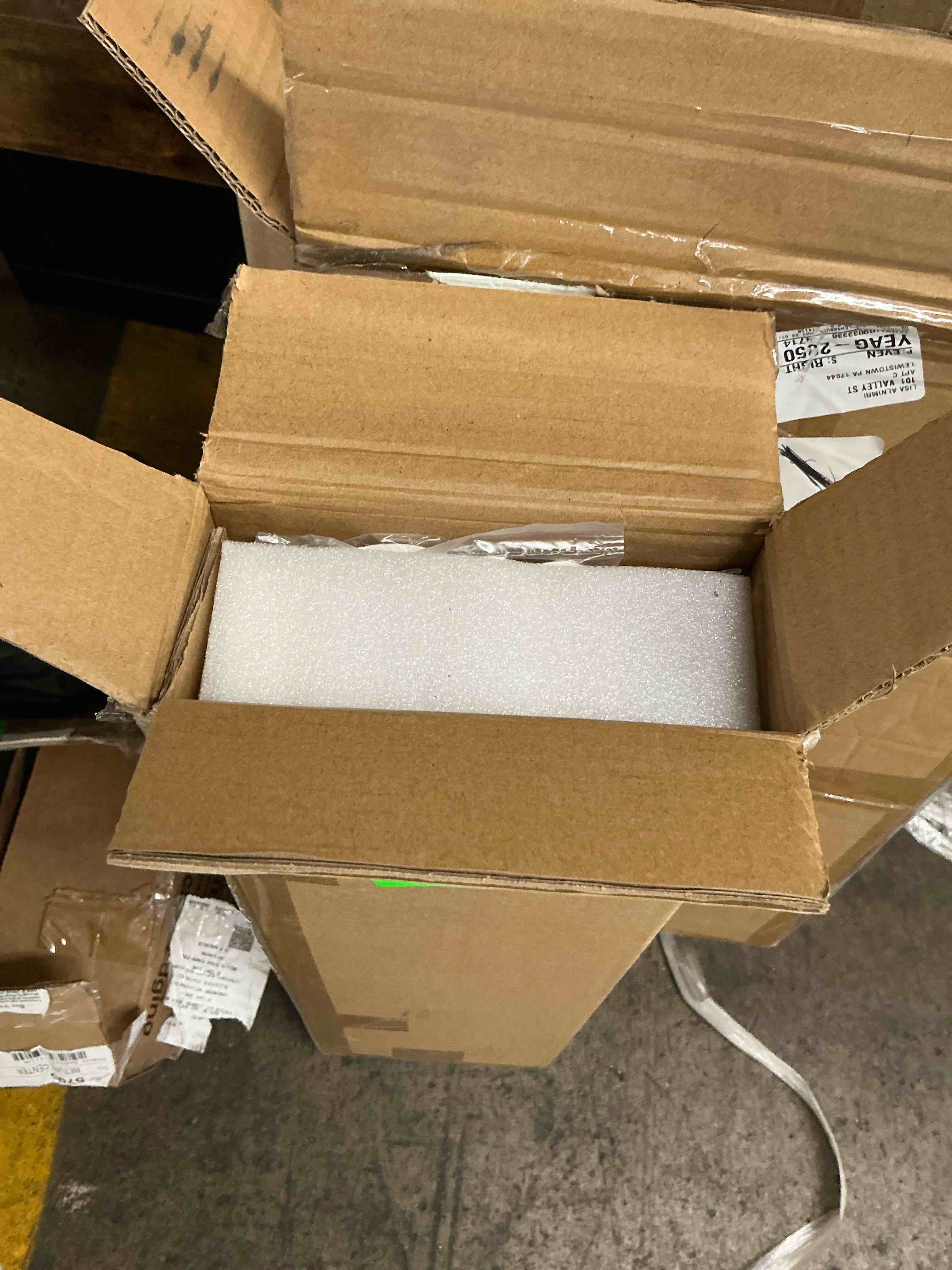https://s3.amazonaws.com/lotting-images-prod/EmanualPiazza/PNK5154189_1783442317023.jpeg