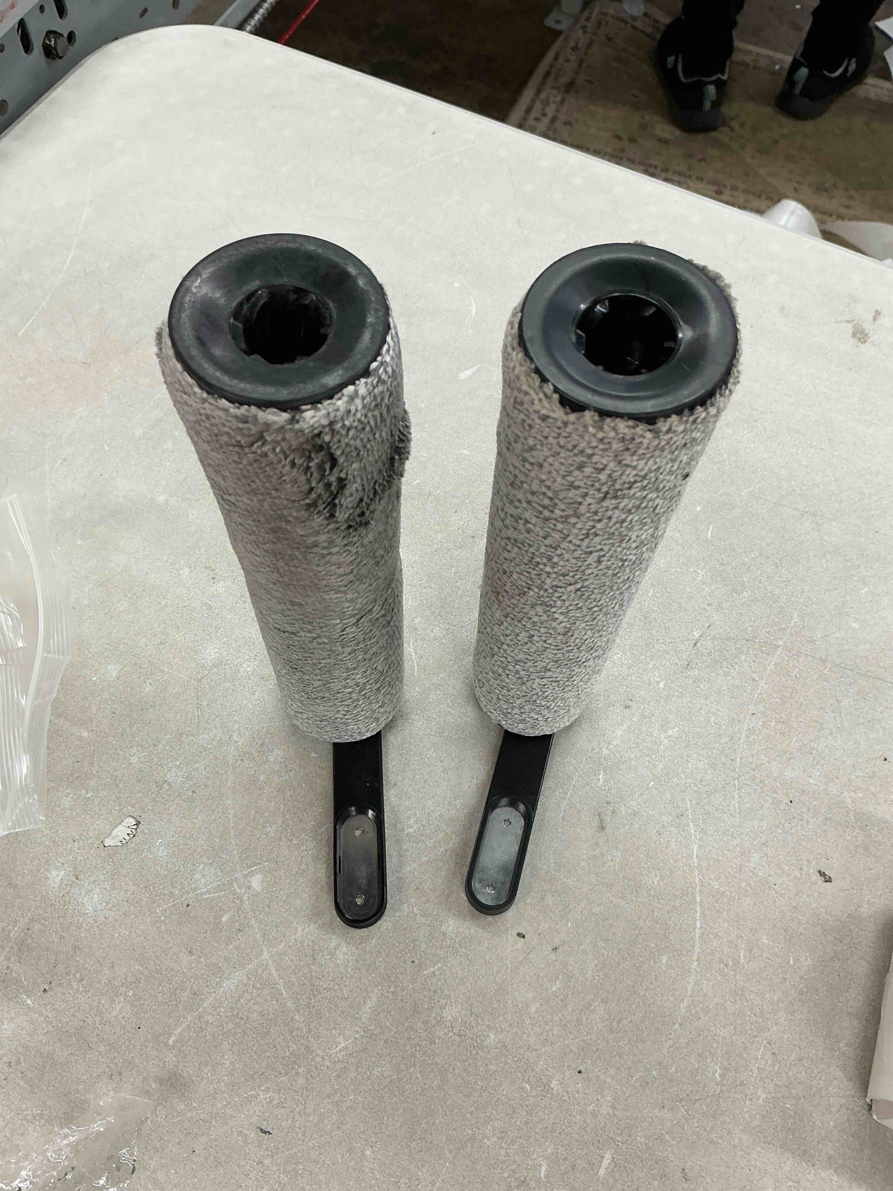 Condition photo showing Good Condition for compatible with tineco s5 replacement parts roller brush suitable for cordless wet dry vacuum cleaner, vacuum mop replacement, hard floor cleaning roller brush (2)