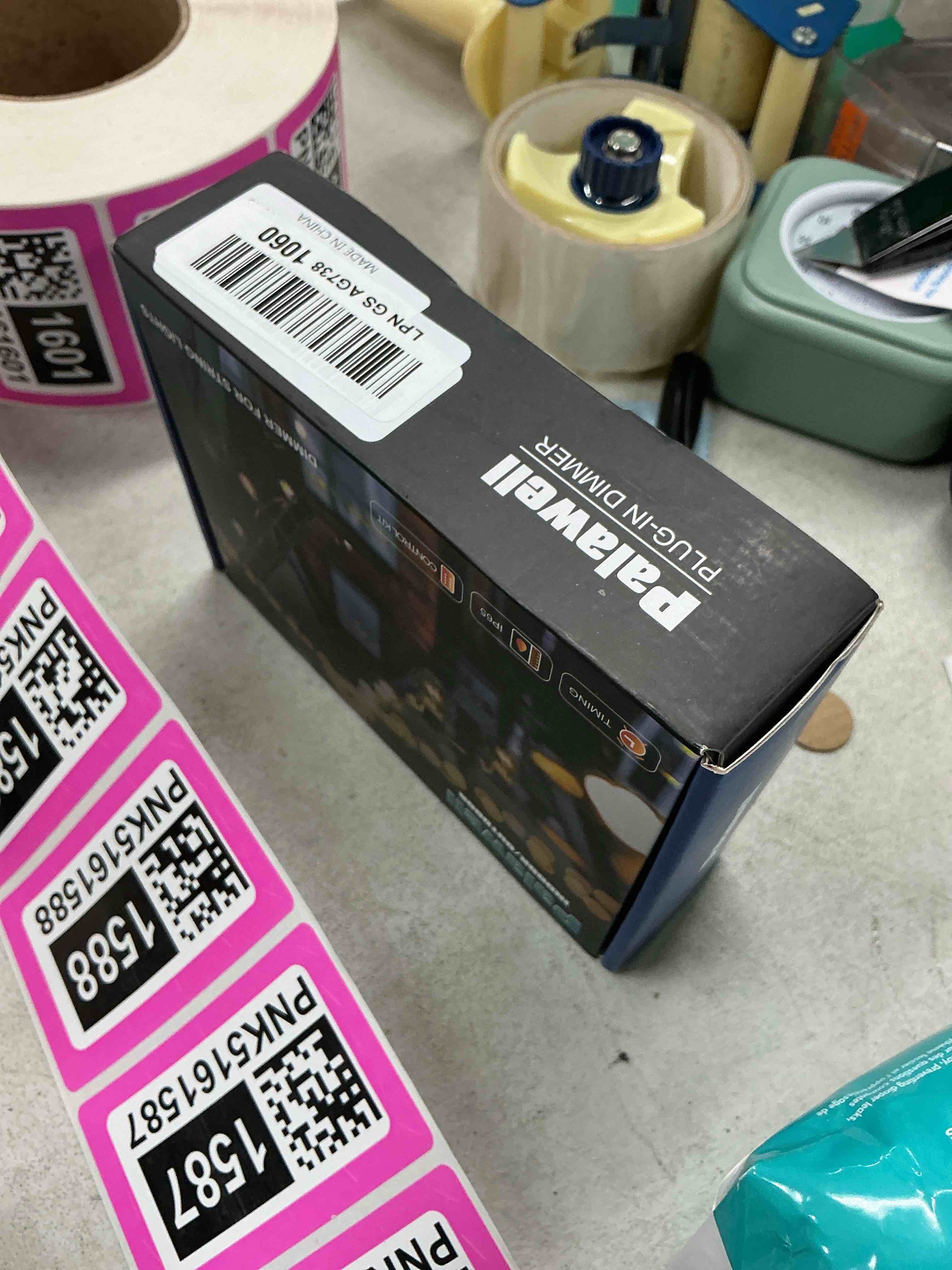 Condition photo showing Good Condition for outdoor dimmer for string lights – 560w dimmer plug with daily timer & memory, ip65 waterproof plug in dimmer switch with 100ft remote & backup button for patio lights, backyard party & holiday decor