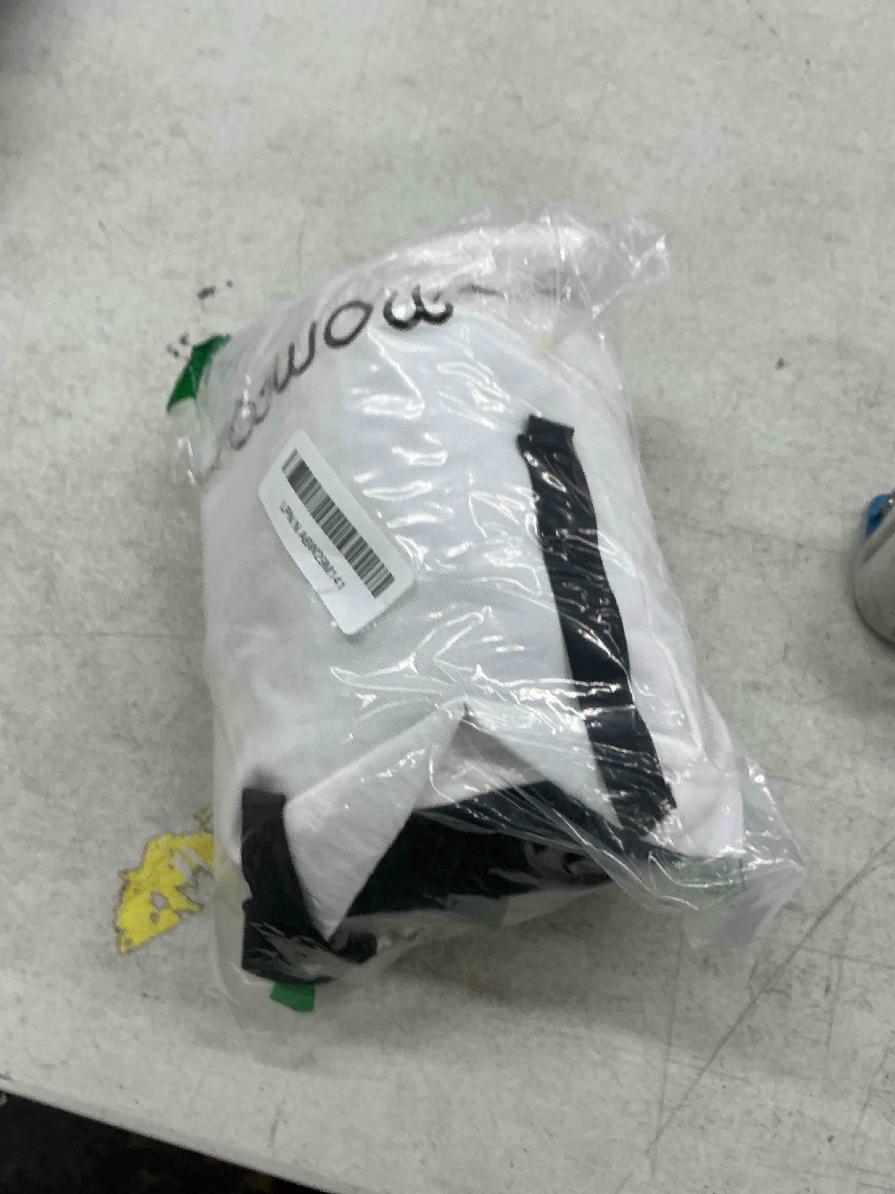 Condition photo showing Good Condition for momcozy baby wrap carrier, easy to wear infant carrier slings, lightweight hands free baby sling, adjustable baby carriers for newborn to toddler 8-35 lbs, black