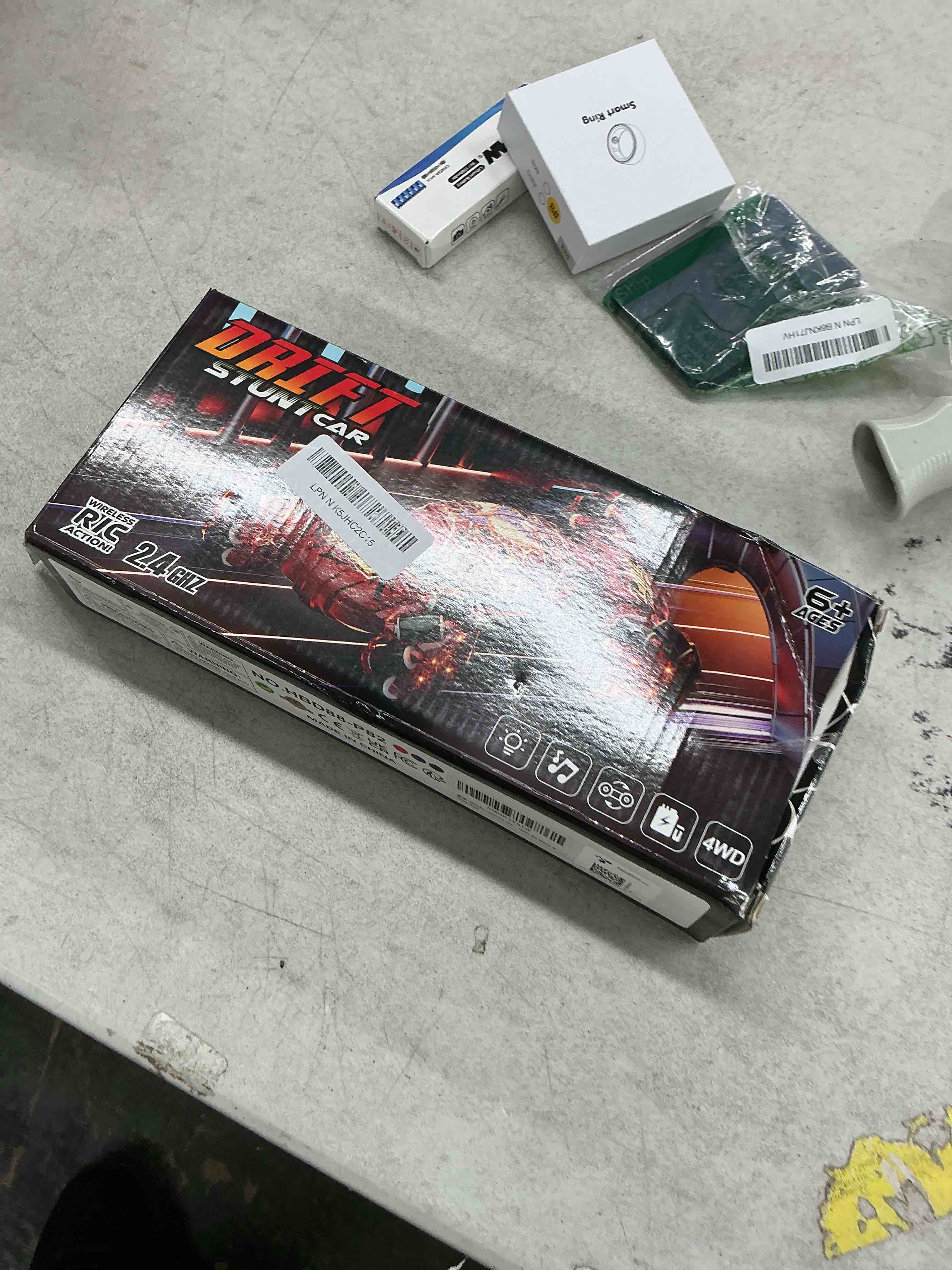 Condition photo showing Good Condition for nikuku remote control car - 2.4ghz 4wd gesture sensing rc stunt car toys for boys and girls ages 6-12, 360° rotating drift rc cars with lights and music, ideal birthday and xmas gift red
