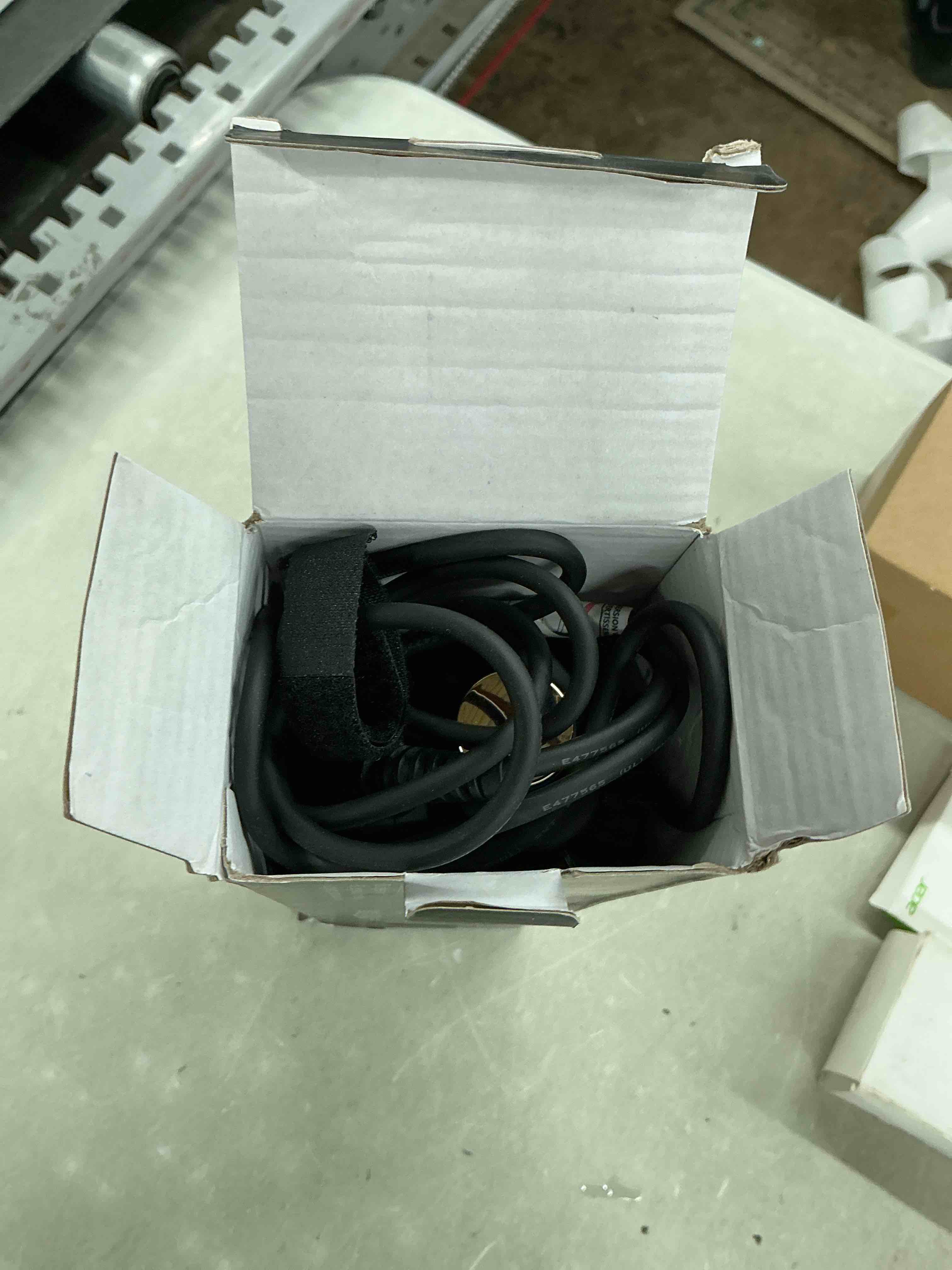 https://s3.amazonaws.com/lotting-images-prod/EmanualPiazza/PNK5162055_1785789692865.jpeg