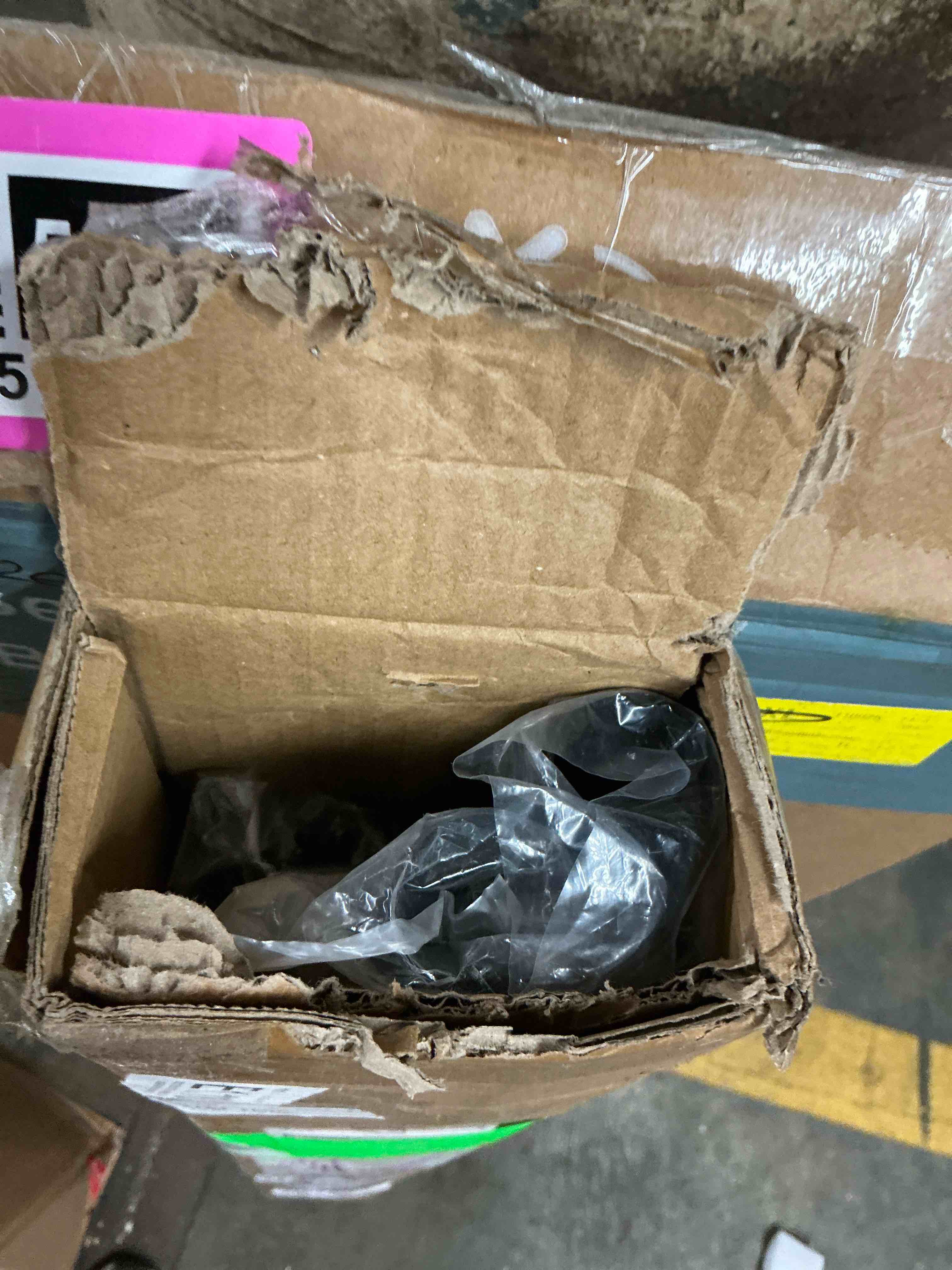 https://s3.amazonaws.com/lotting-images-prod/EmanualPiazza/PNK5165397_1781621946767.jpeg
