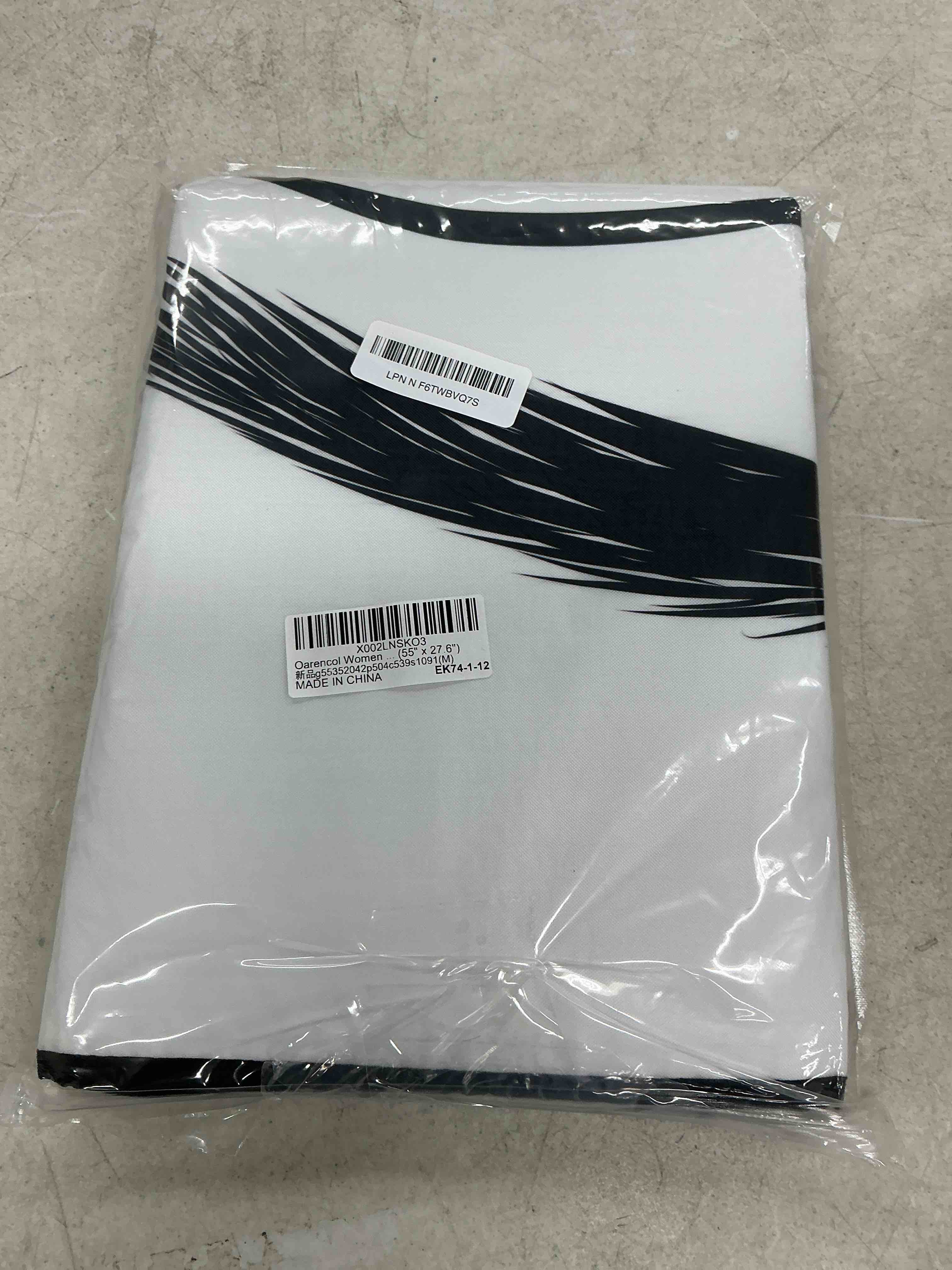 Condition photo showing Good Condition for women eyes eyelash car windshield sun shade foldable uv ray sun visor protector sunshade to keep your vehicle cool (55" x 27.6") multi pattern 17